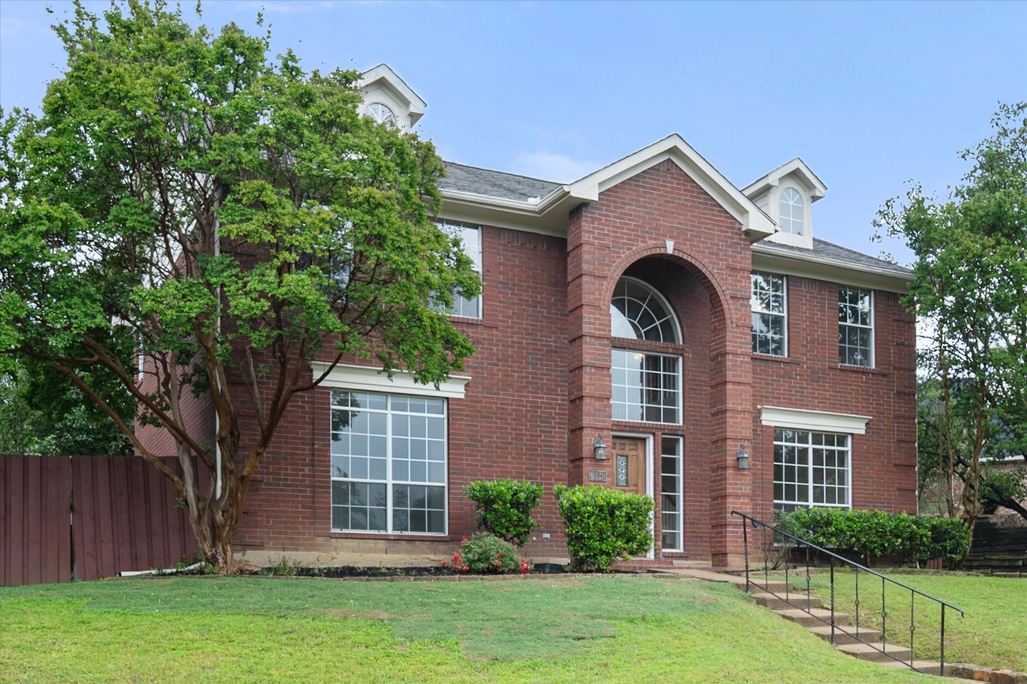 6320 Lake Bluff Drive Dallas TX 75249