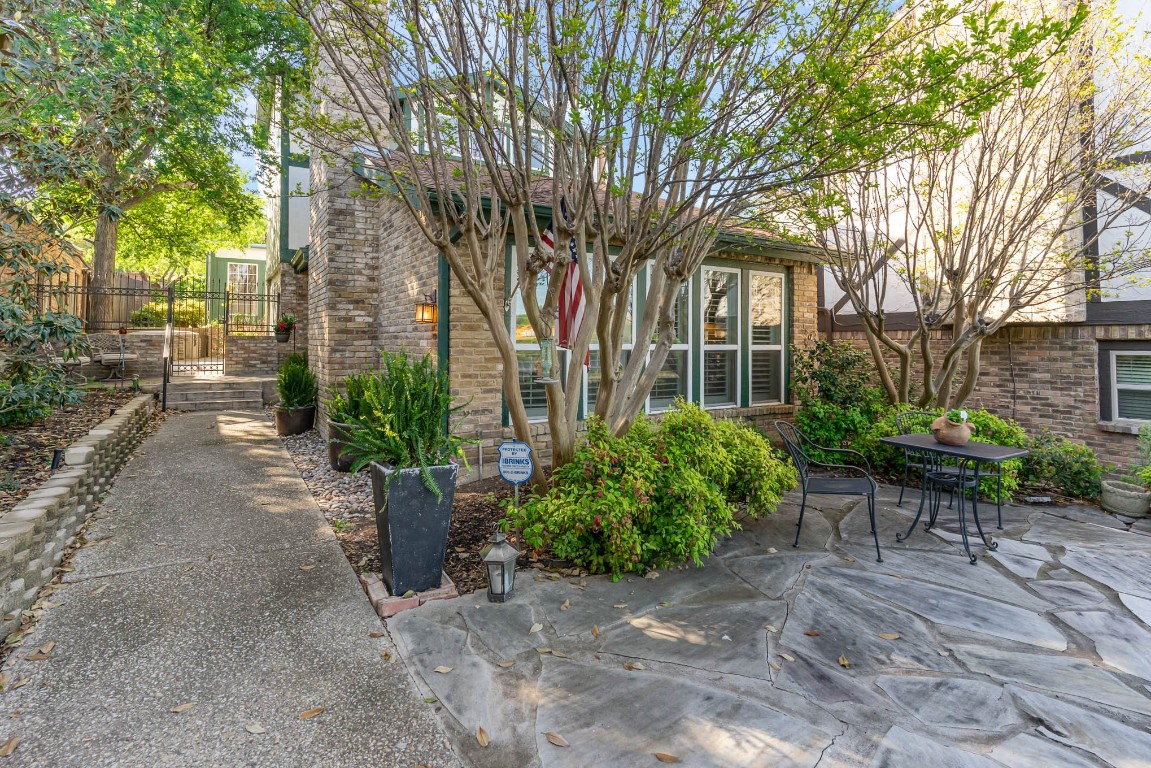 2626 Lakehill Lane Carrollton TX 75006