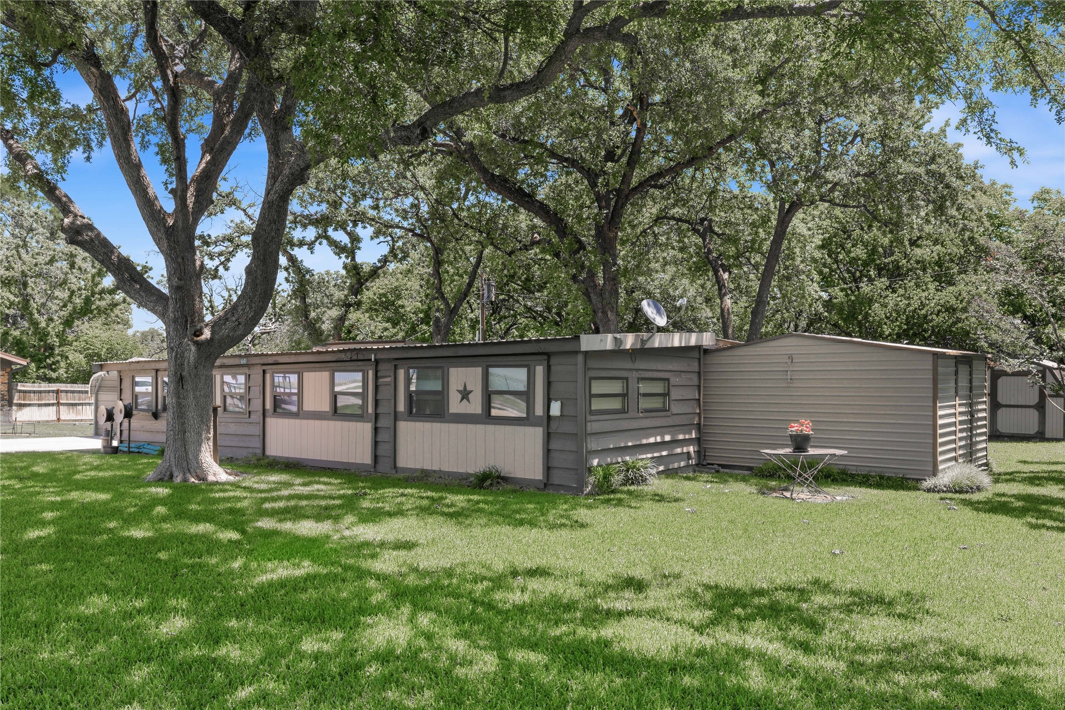 641 S Lamar Street De Leon TX 76444