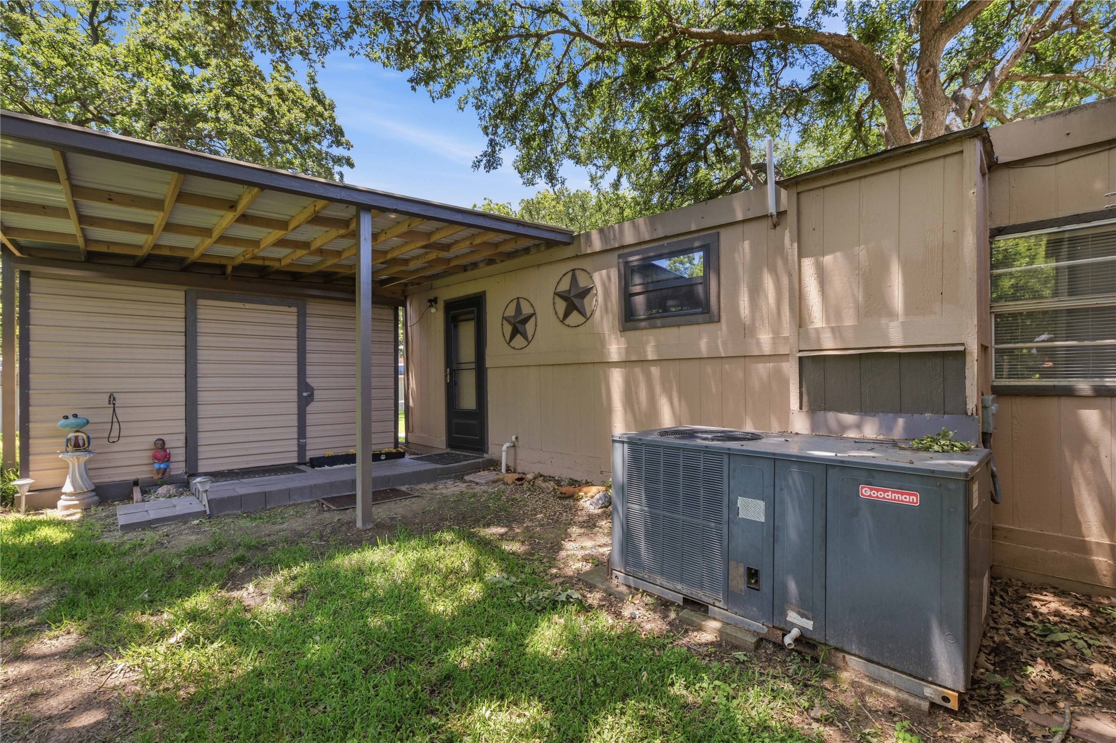 641 S Lamar Street De Leon TX 76444