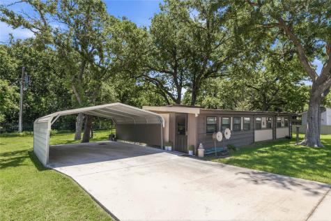 641 S Lamar Street De Leon TX 76444