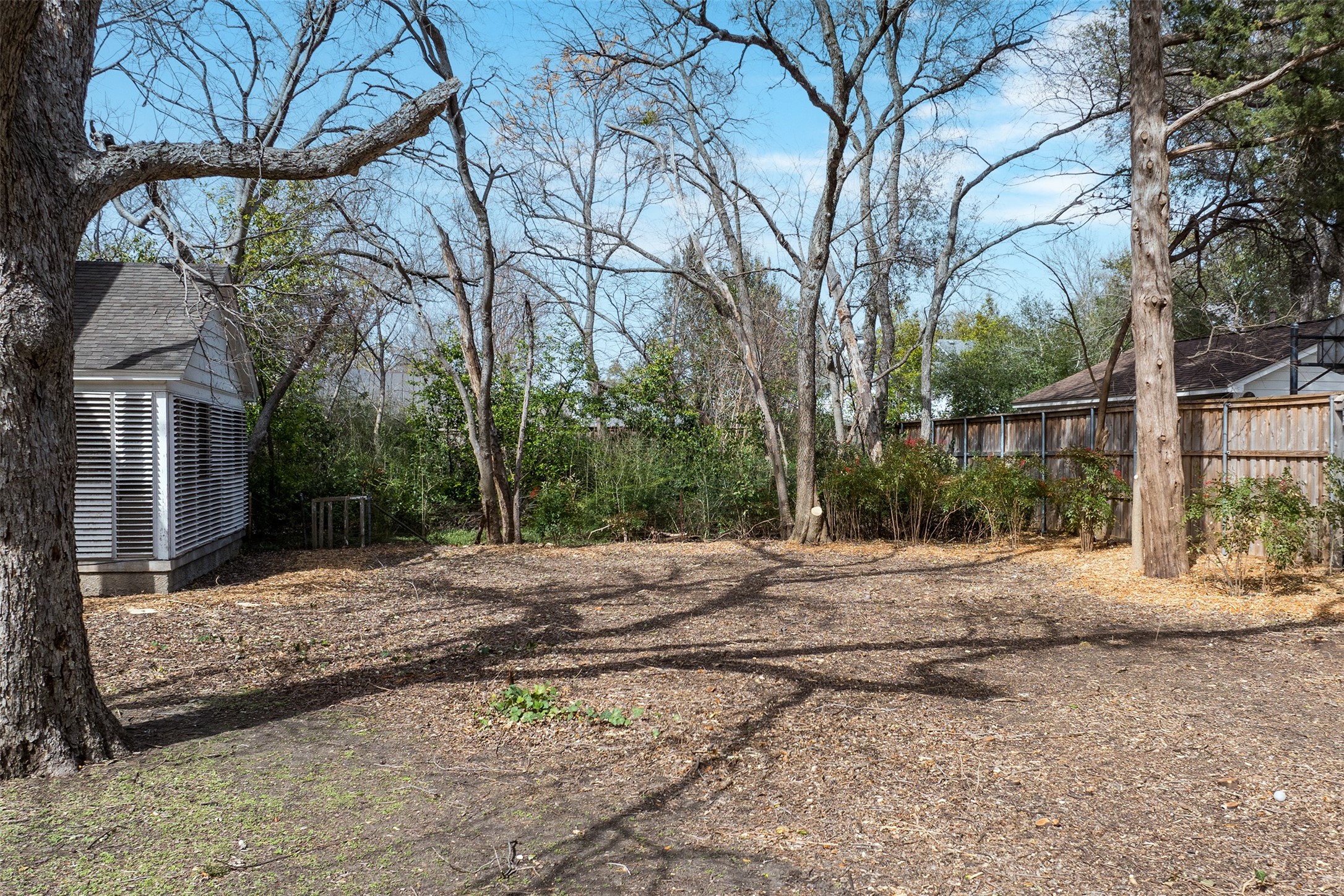 5807 Lupton Drive Dallas TX 75225