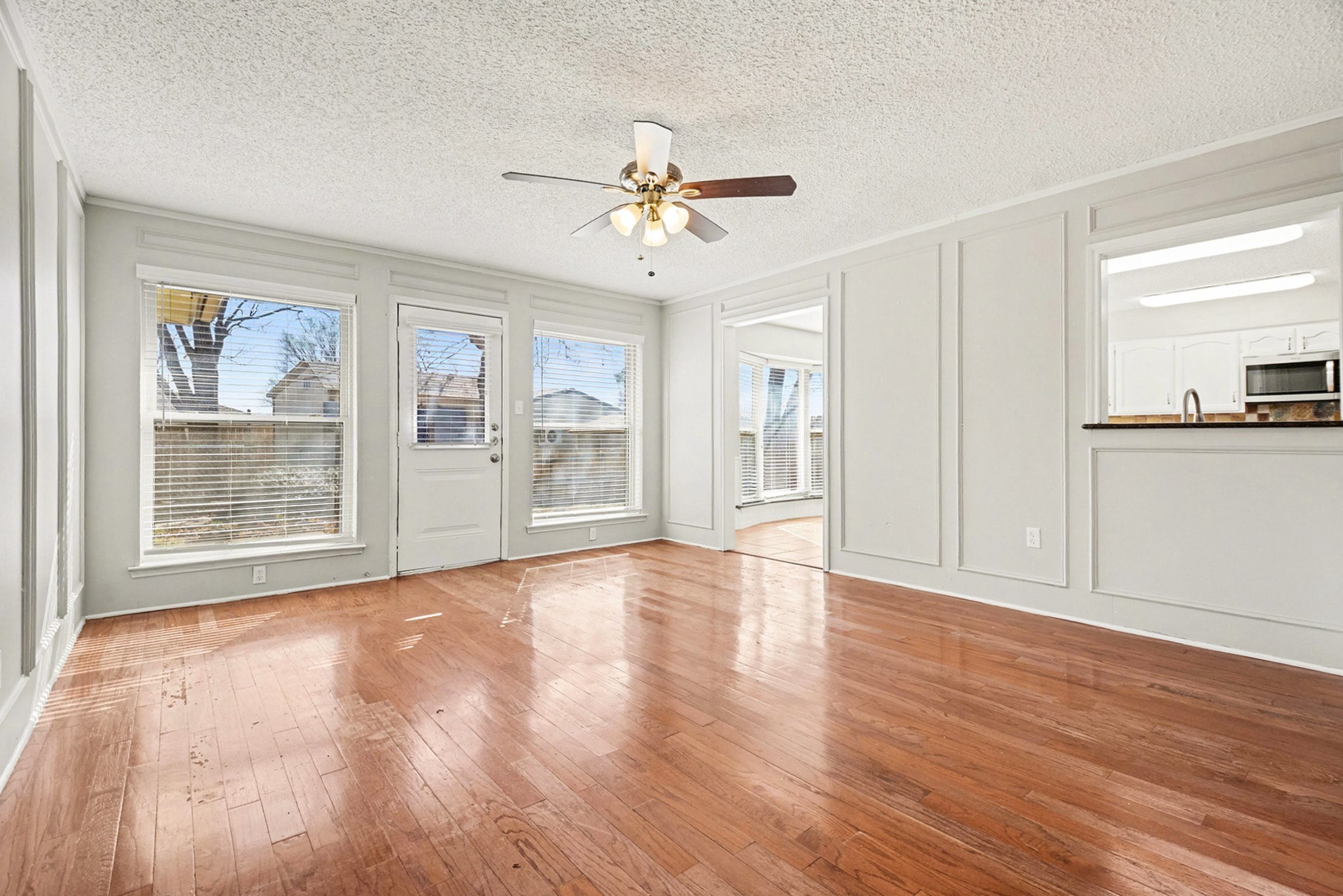 2109 Oakmeadow Street Bedford TX 76021