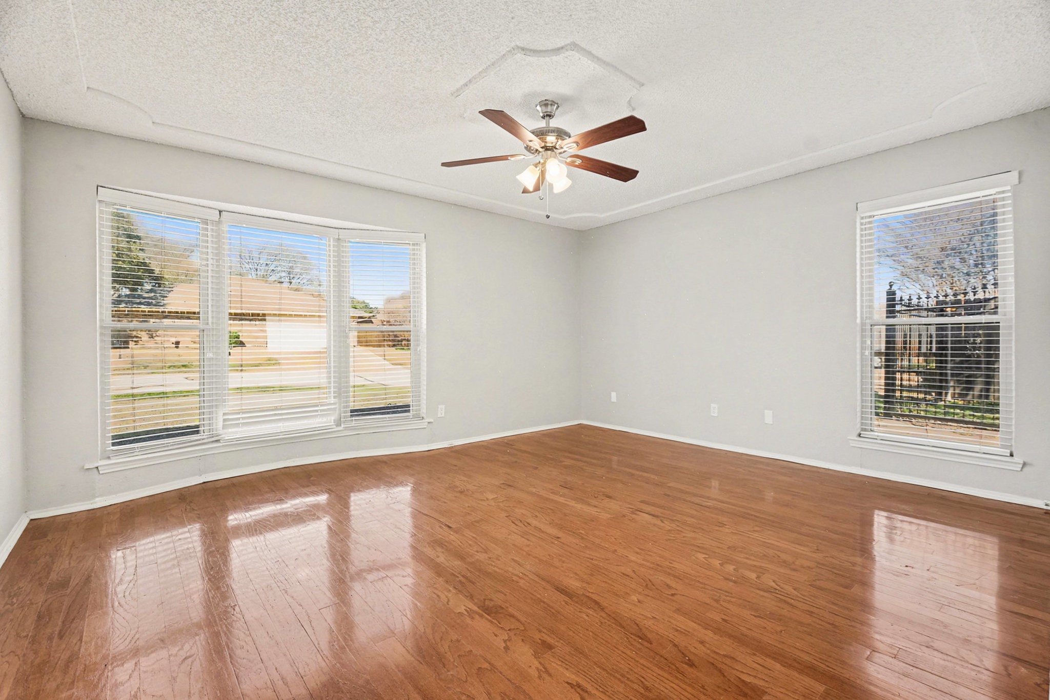 2109 Oakmeadow Street Bedford TX 76021