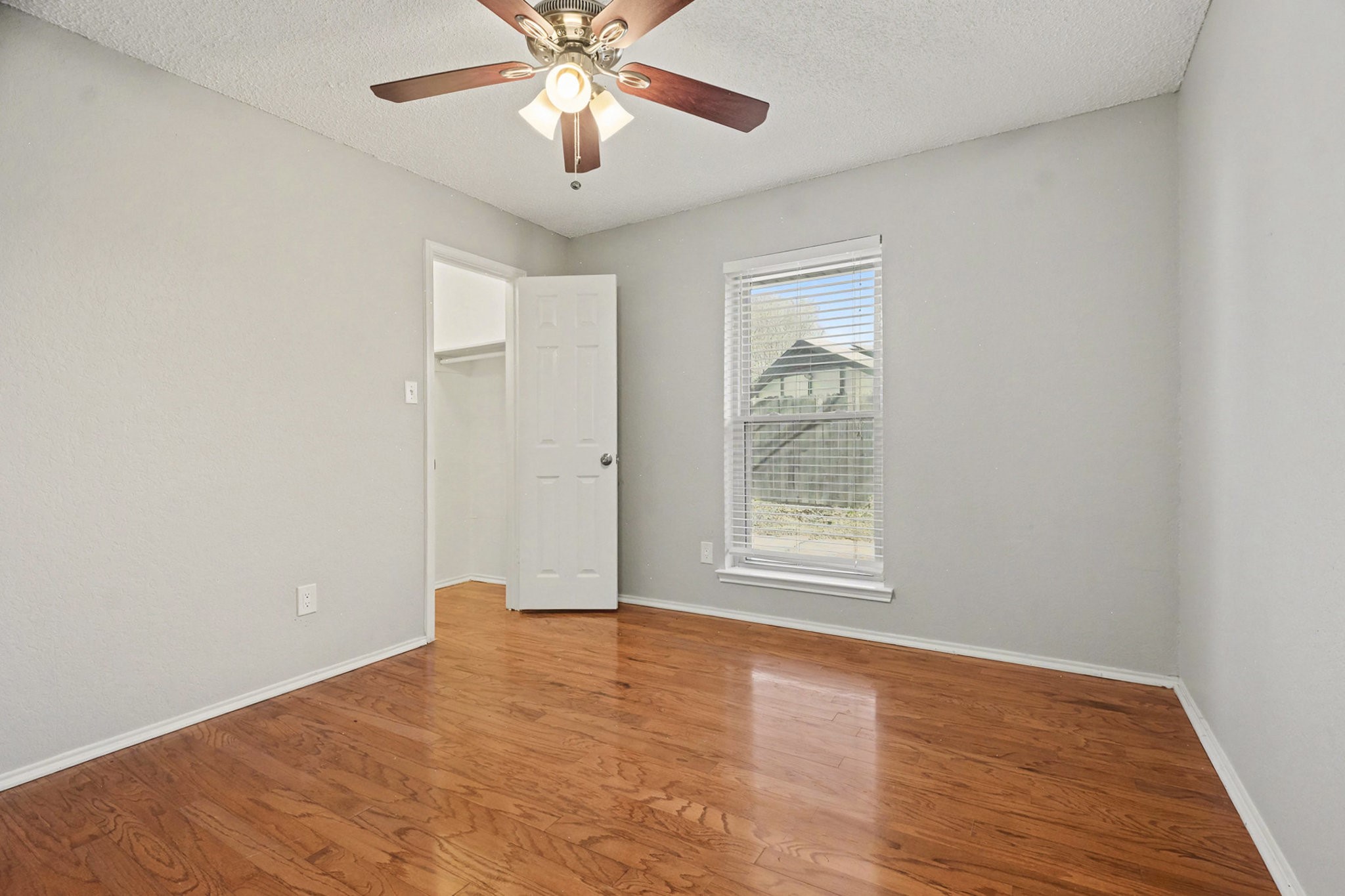 2109 Oakmeadow Street Bedford TX 76021