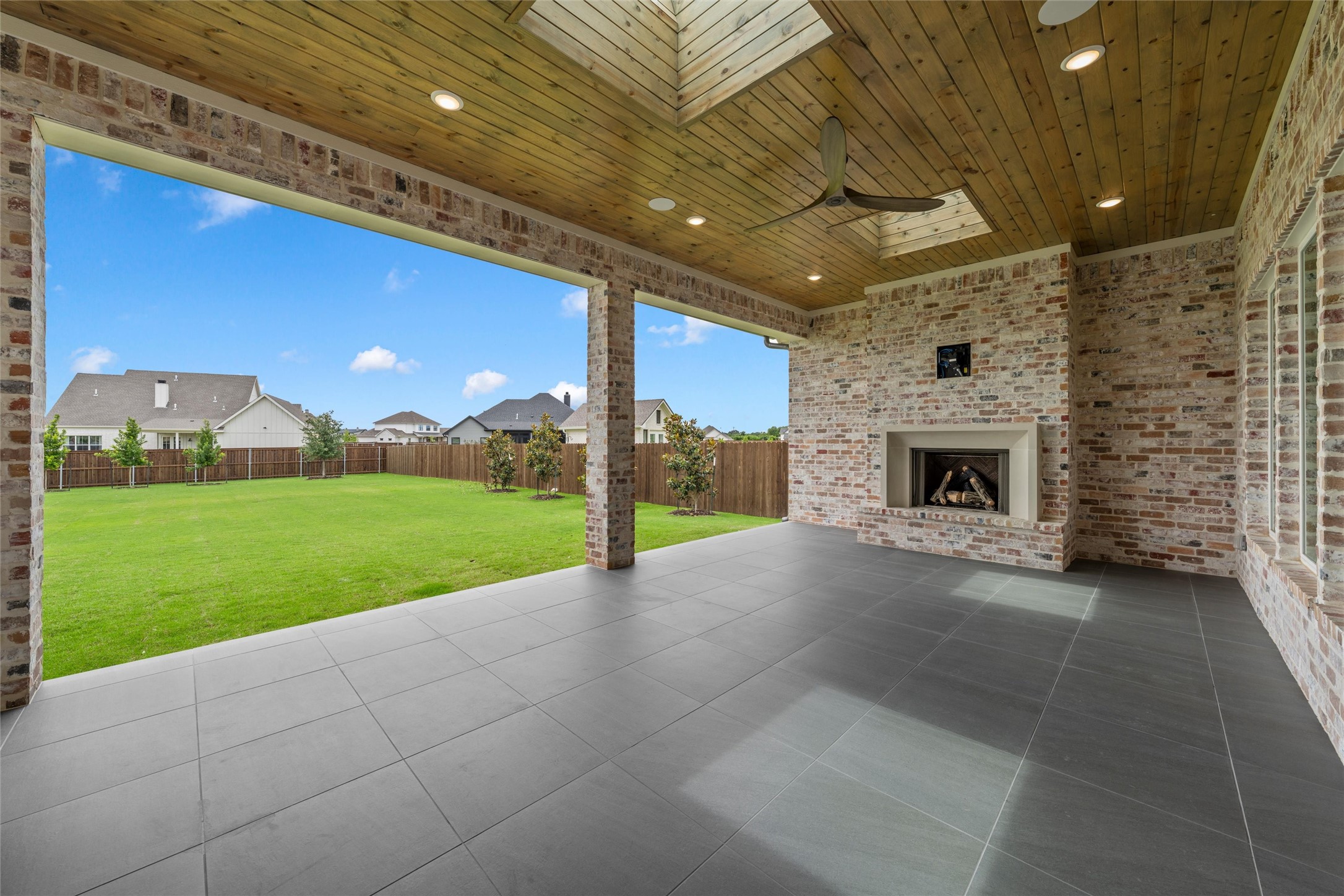 1012 Roses Run Mcgregor TX 76657
