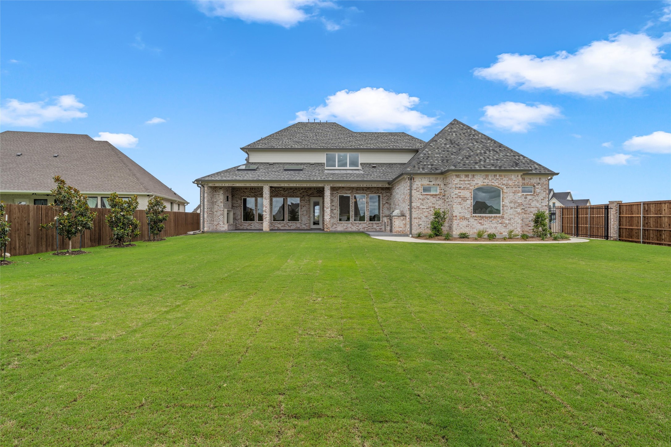 1012 Roses Run Mcgregor TX 76657