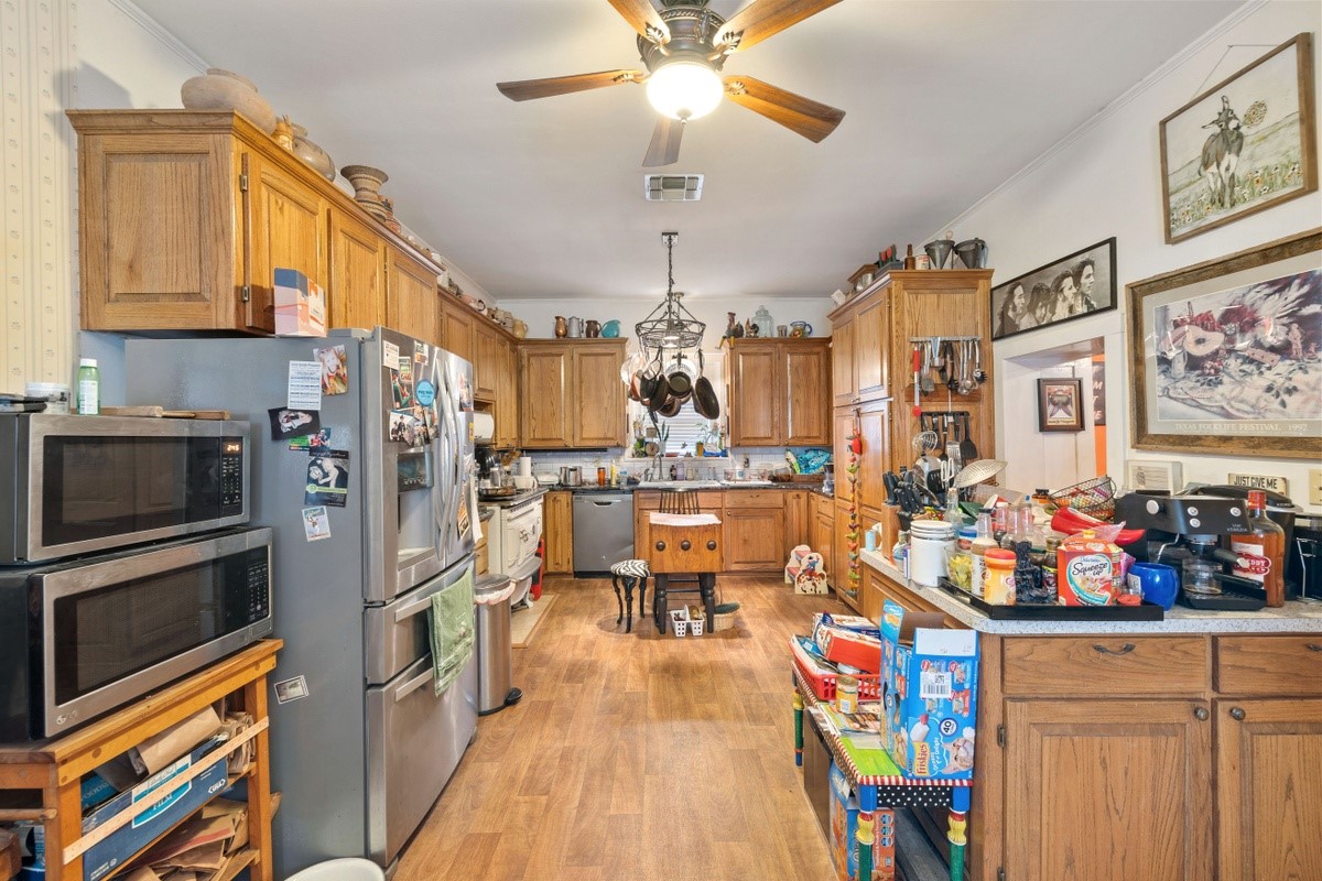 603 E College Comanche TX 76442