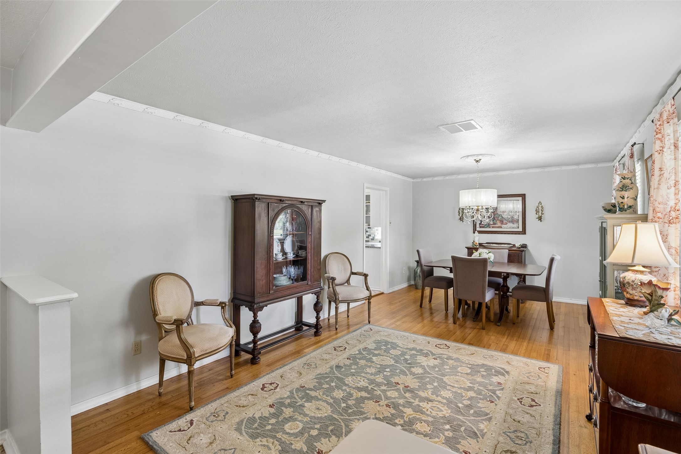 8446 Sweetwood Drive Dallas TX 75228