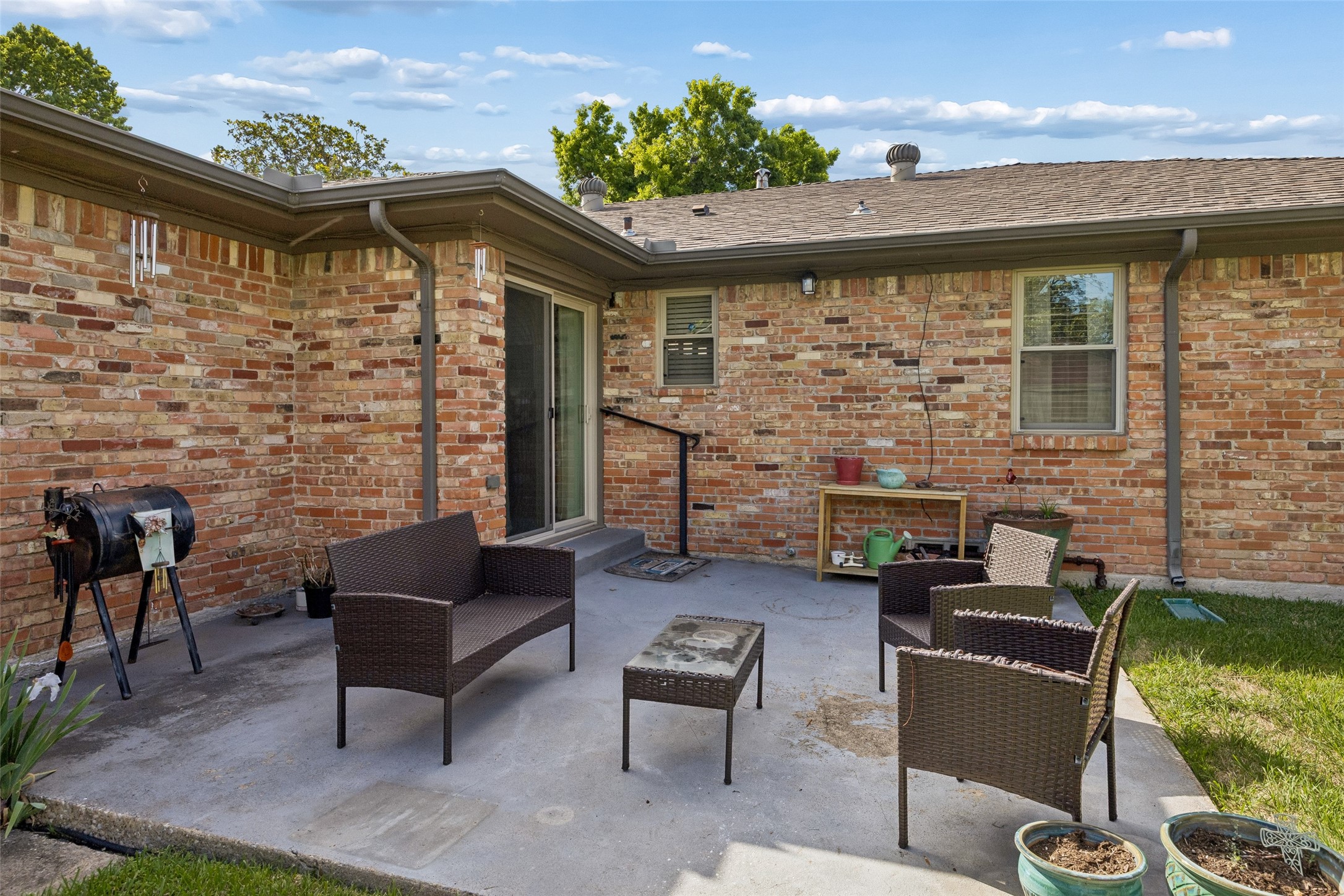 8446 Sweetwood Drive Dallas TX 75228