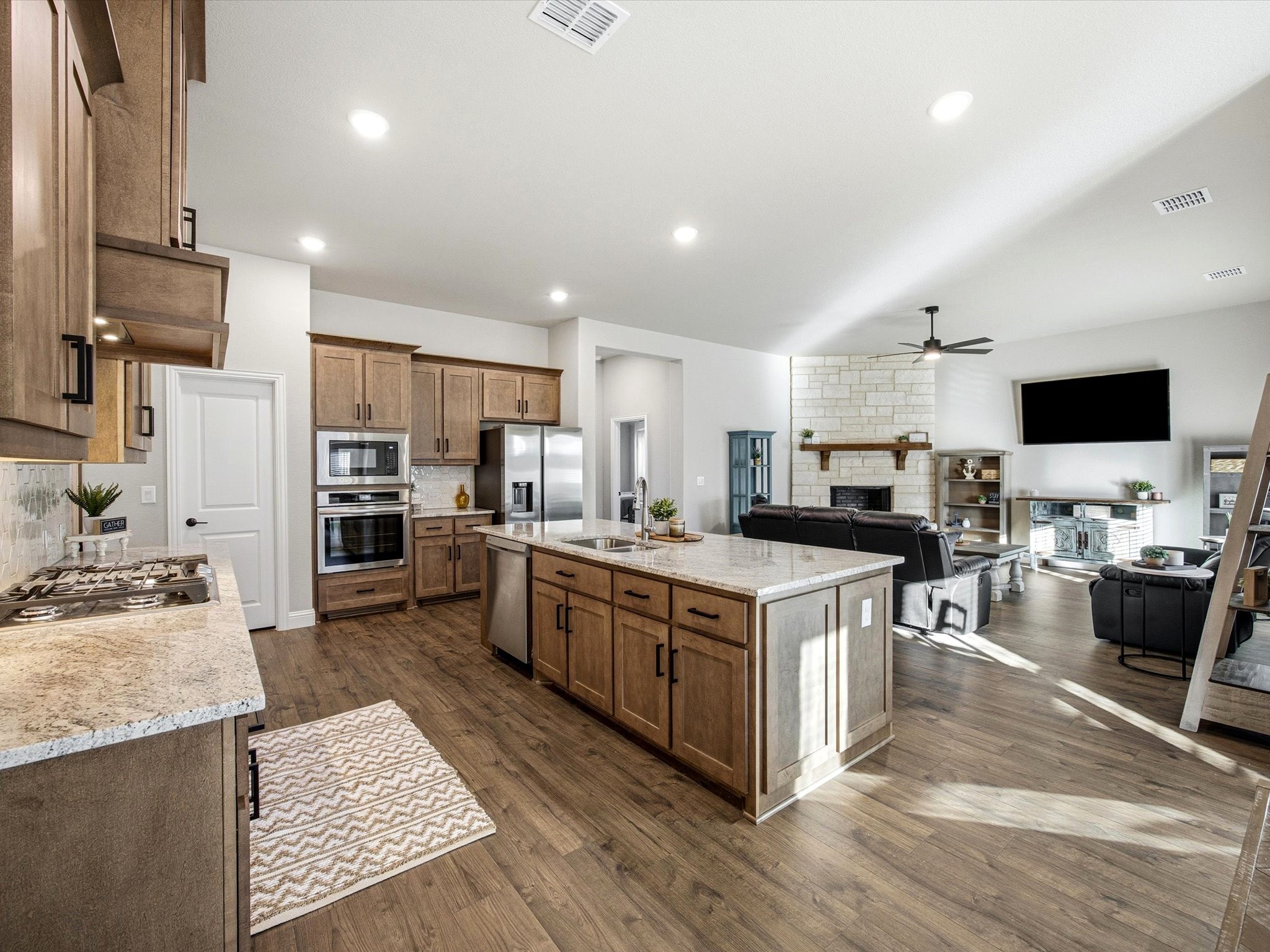 224 Comanche Trail Alvarado TX 76009