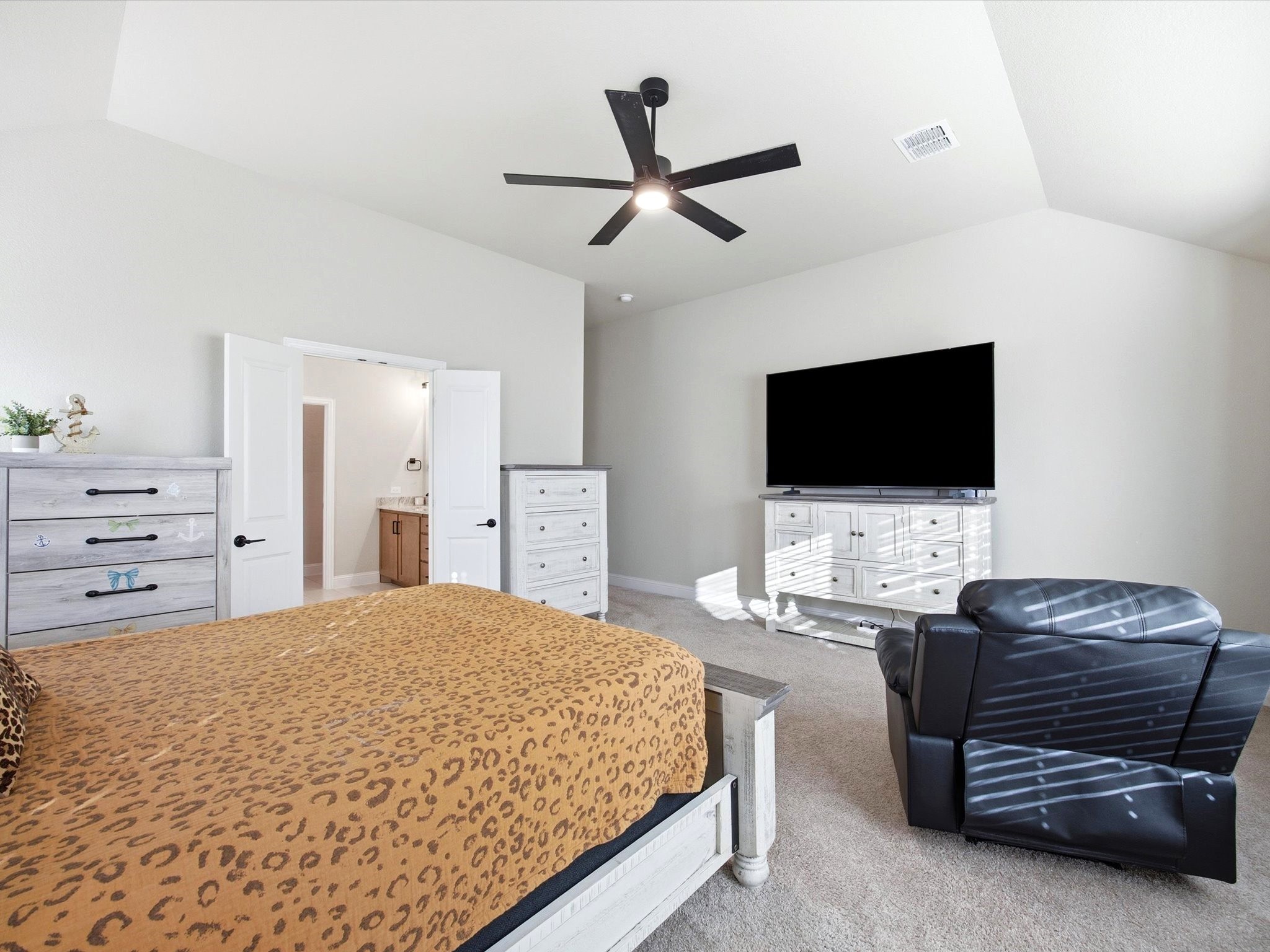 224 Comanche Trail Alvarado TX 76009