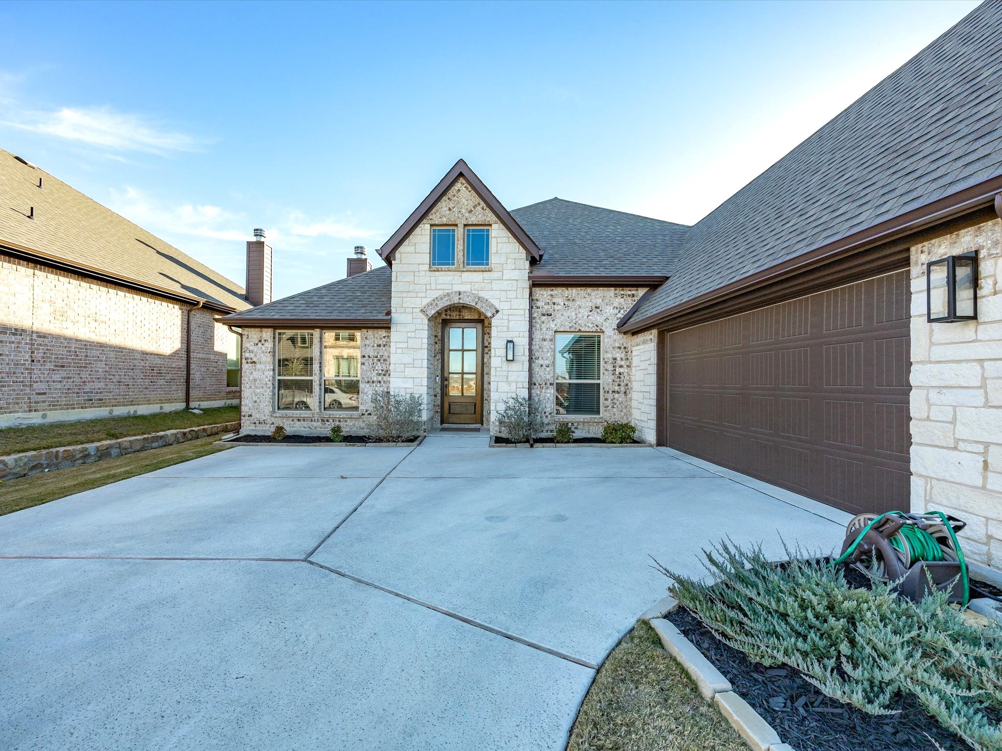 224 Comanche Trail Alvarado TX 76009