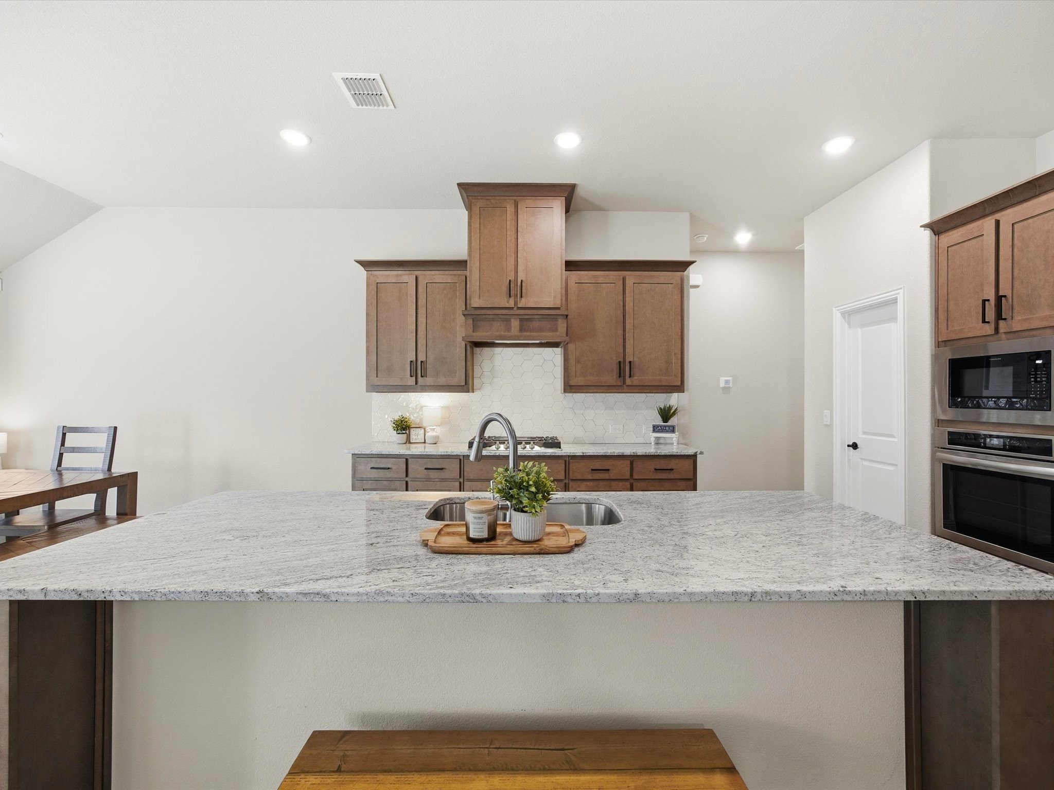 224 Comanche Trail Alvarado TX 76009