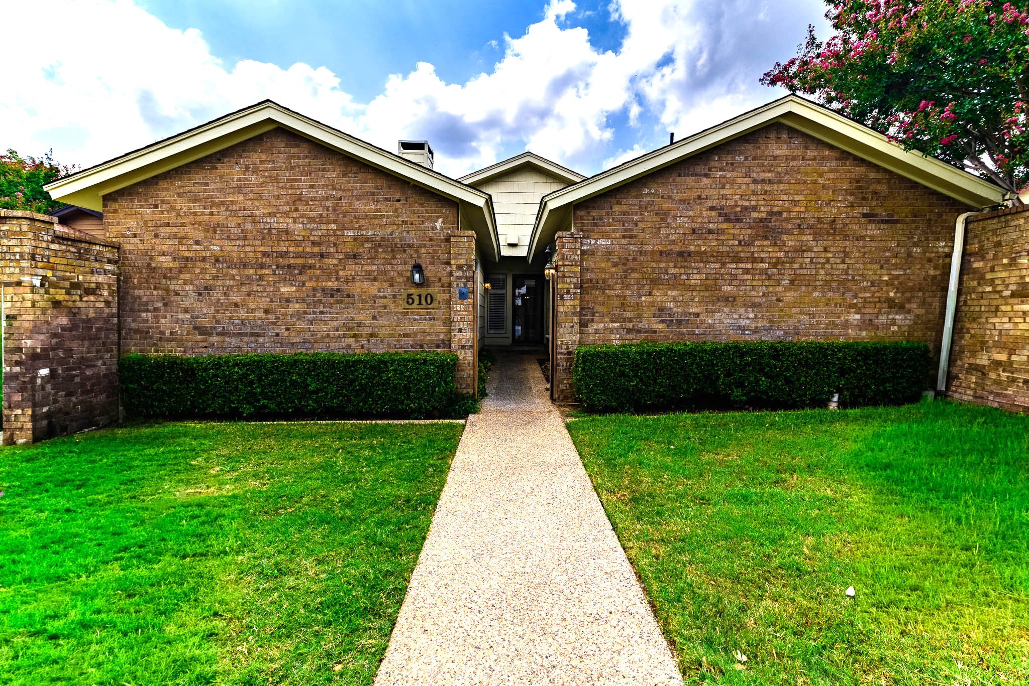 510 Fountainwood Drive Arlington TX 76012
