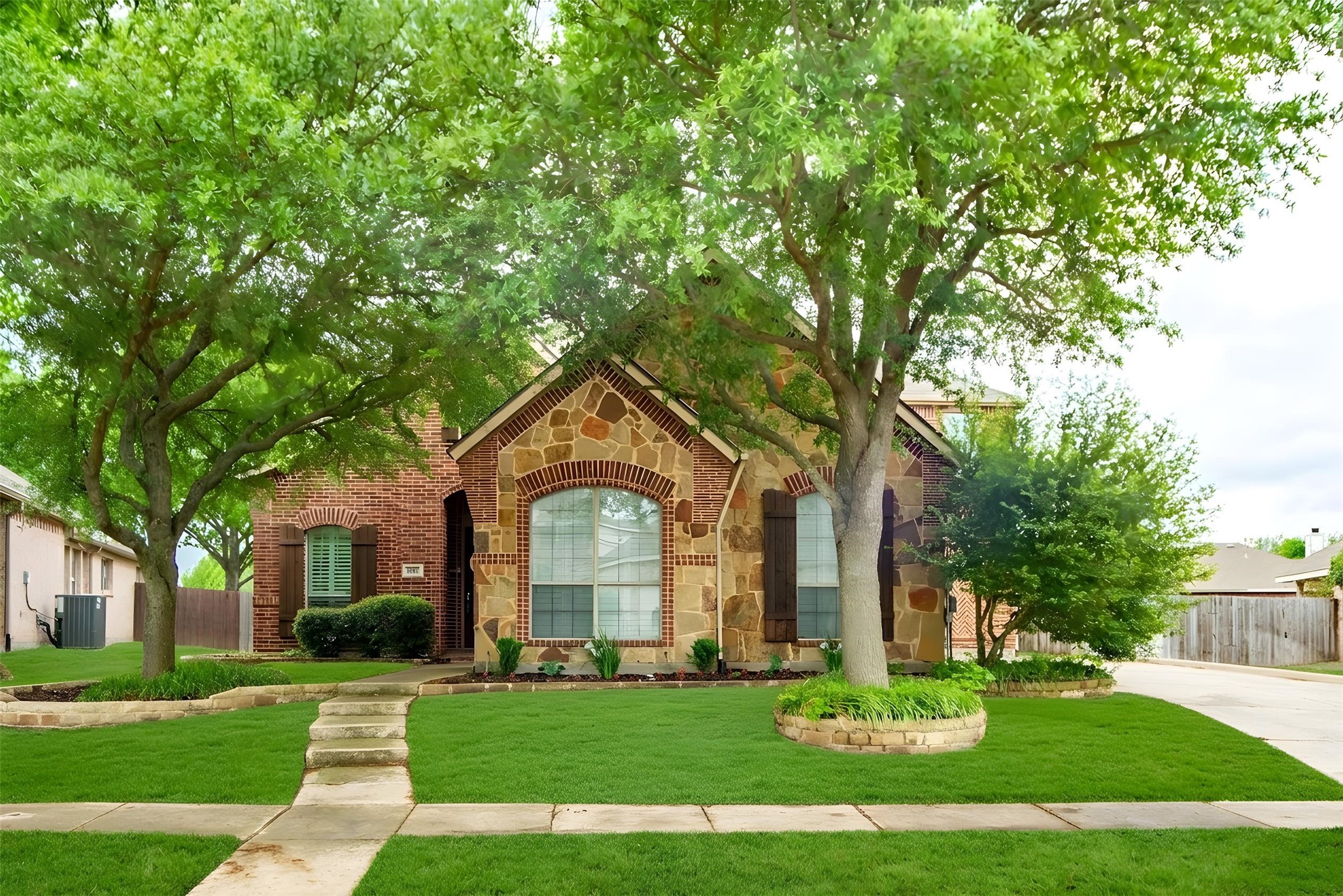 513 Mckinney Trail Fate TX 75087