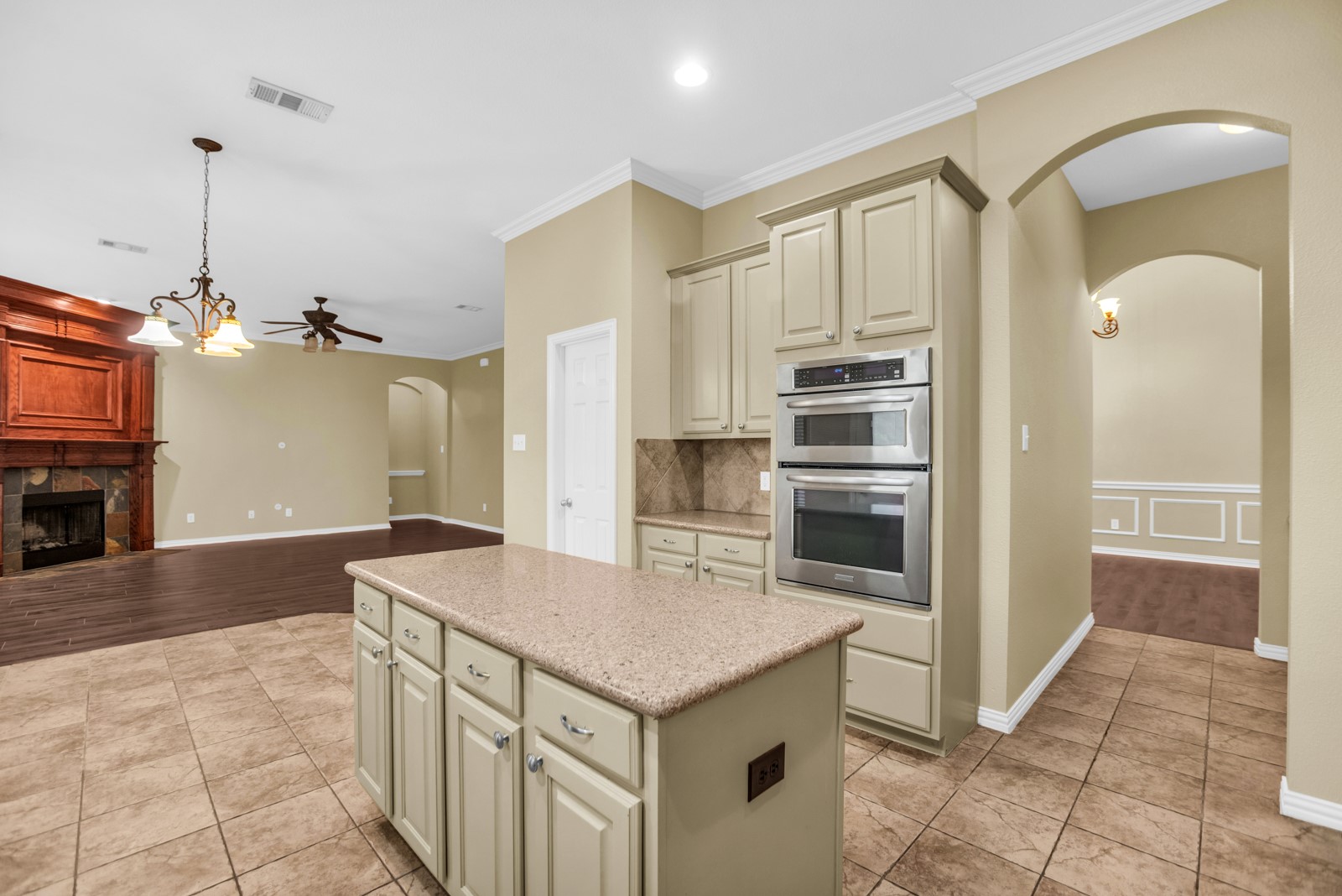 513 Mckinney Trail Fate TX 75087
