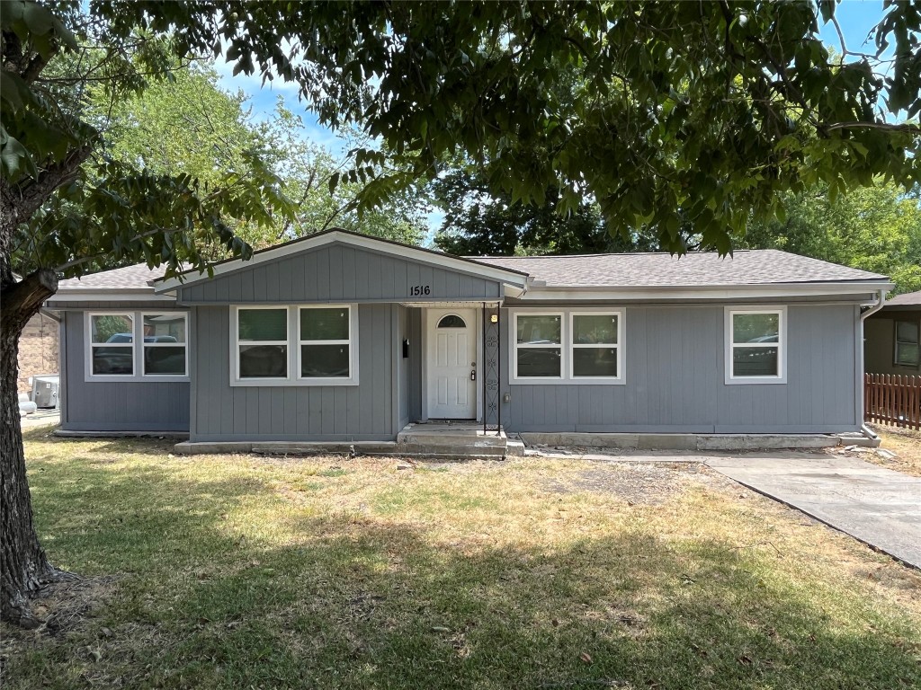 1516 Valley View Street Mesquite TX 75149