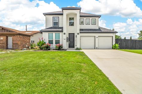 610 Parker Circle Garland TX 75040