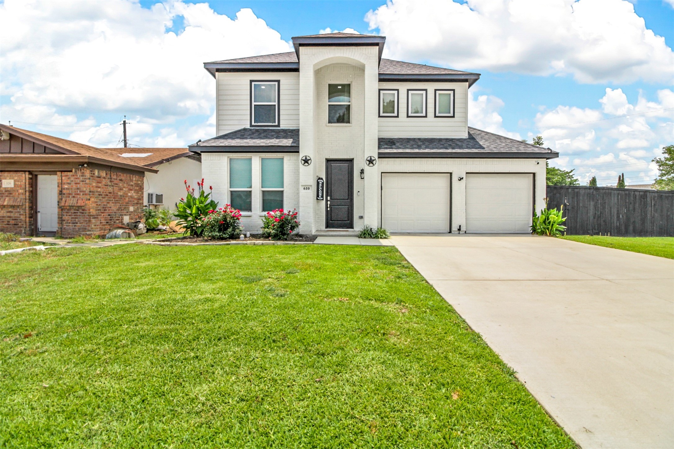 610 Parker Circle Garland TX 75040