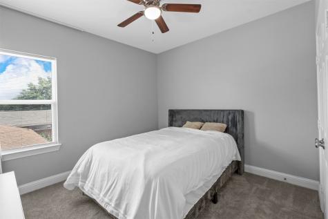 610 Parker Circle Garland TX 75040