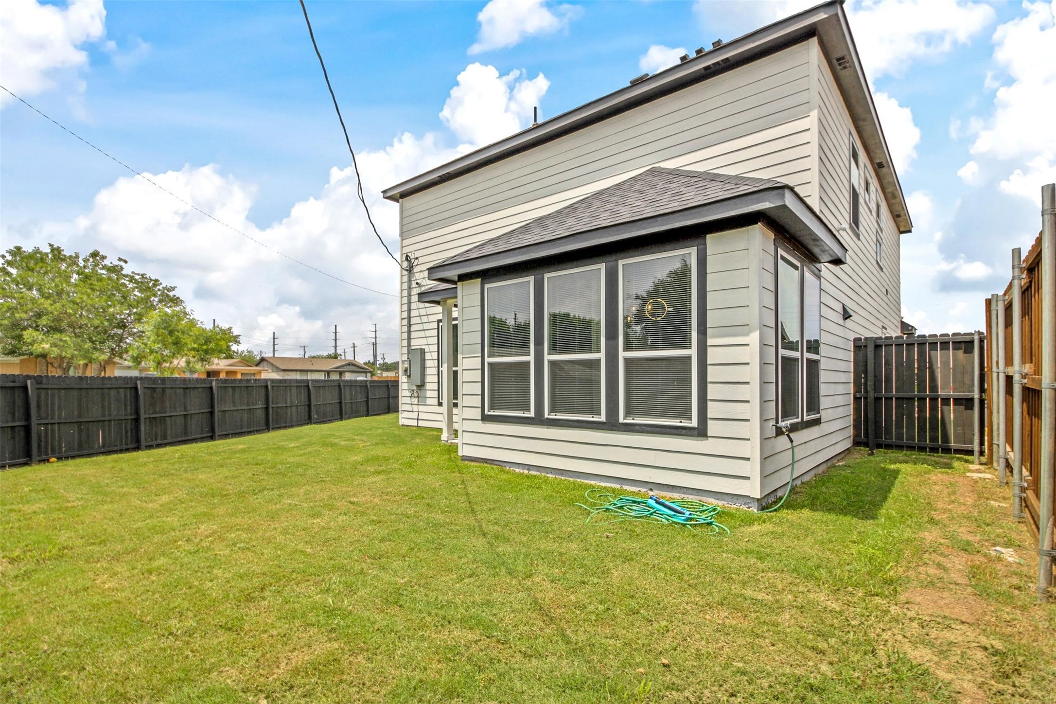 610 Parker Circle Garland TX 75040