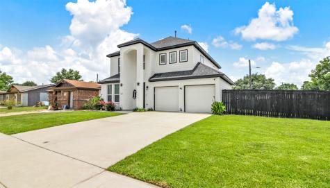 610 Parker Circle Garland TX 75040