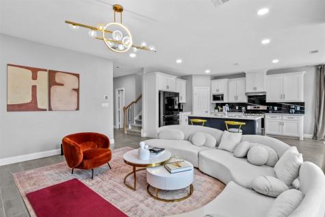 610 Parker Circle Garland TX 75040