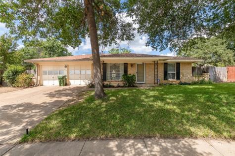 2101 Kristin Lane Arlington TX 76012