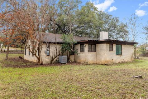 3904 Oakdale Drive Brownwood TX 76801