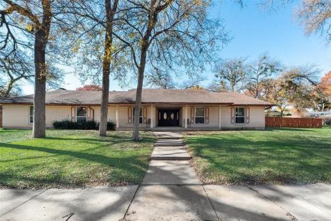 1151 Springbrook Drive Desoto TX 75115
