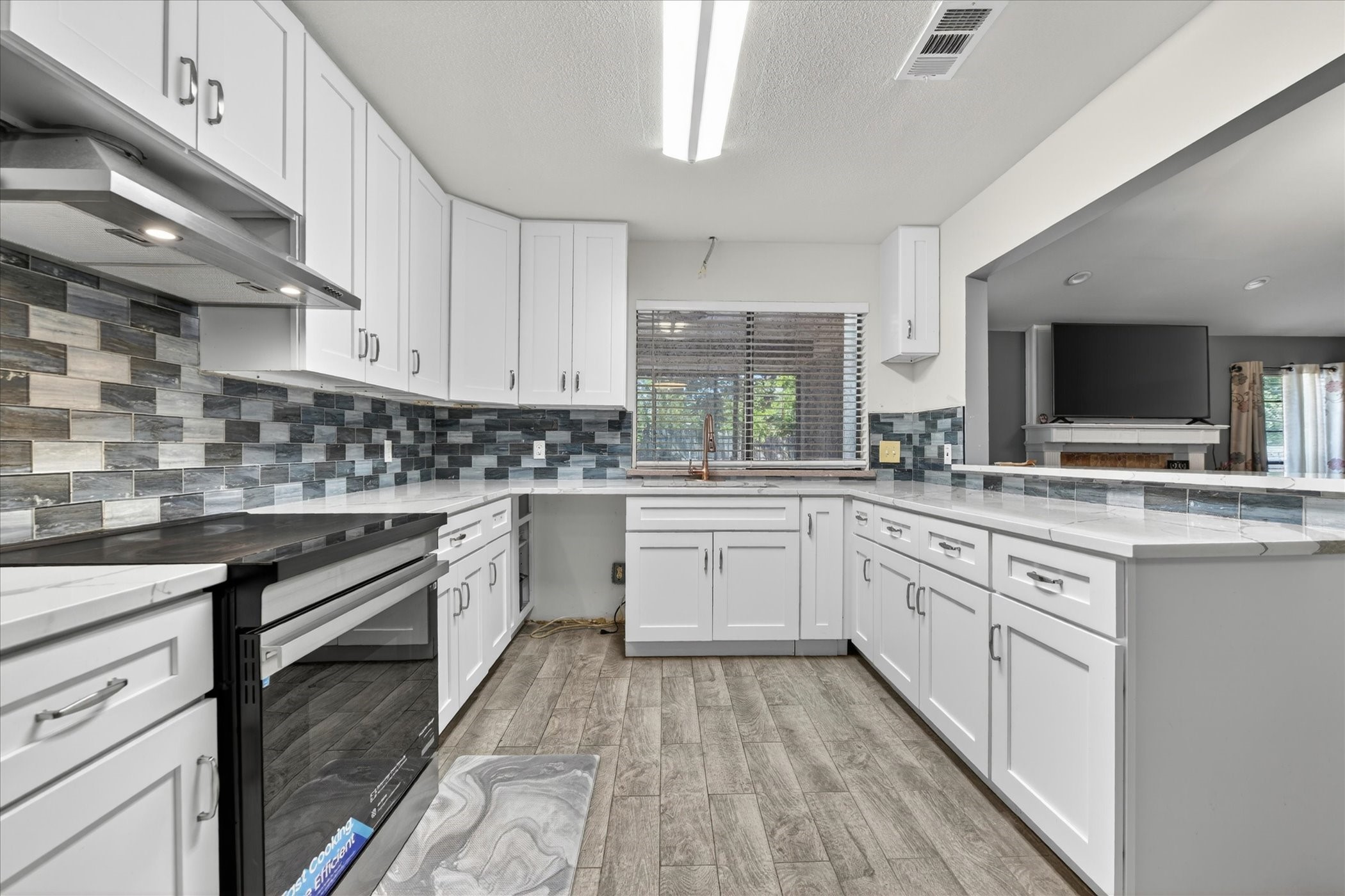 5619 Waterview Drive Arlington TX 76016