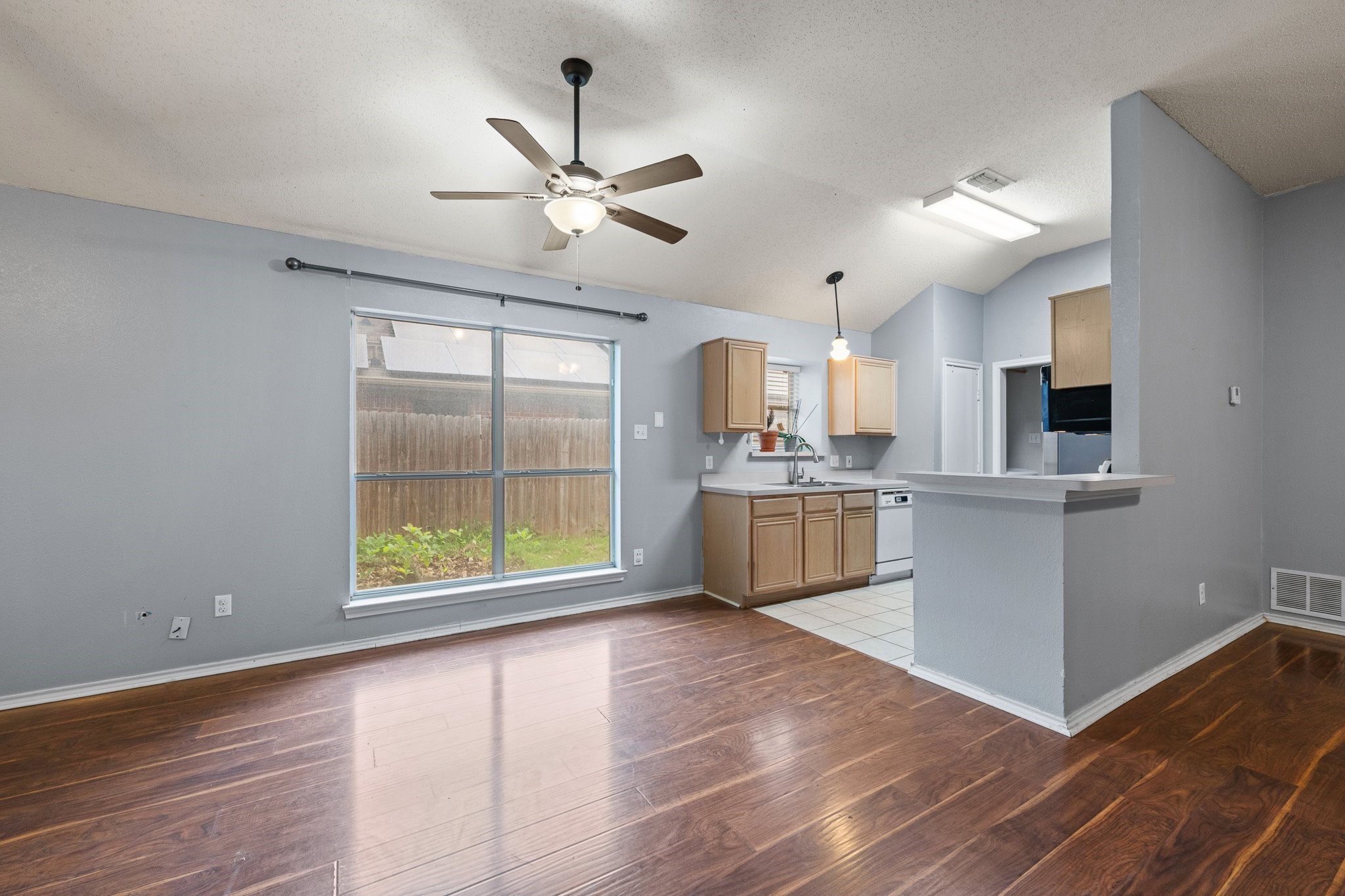 304 Odell Street Cleburne TX 76033