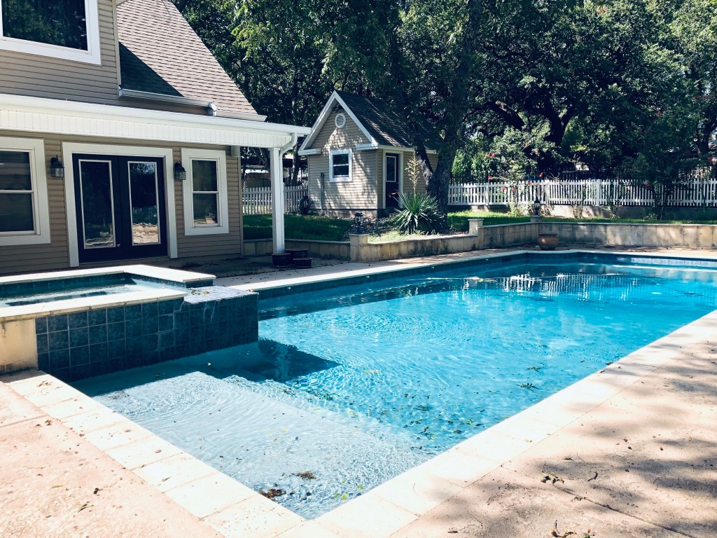 501 N Austin Street Comanche TX 76442