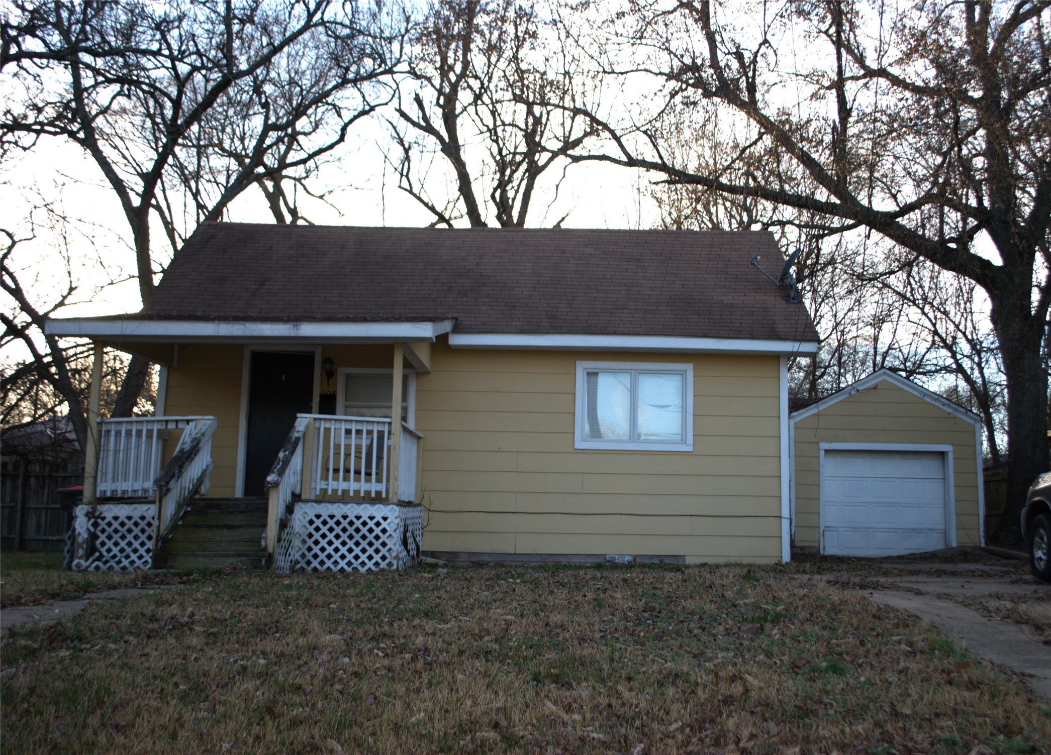 108 SE 22nd Street Paris TX 75460