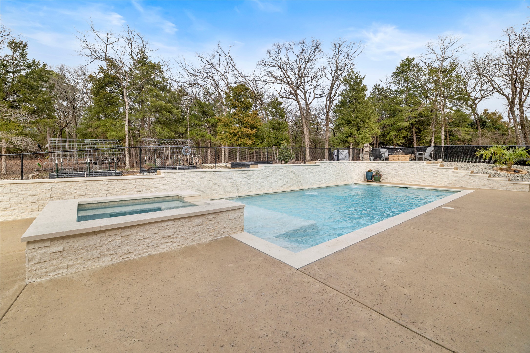 23316 Fm 1995 Lindale TX 75771