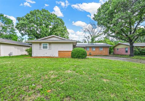 4716 South Drive W Fort Worth TX 76132