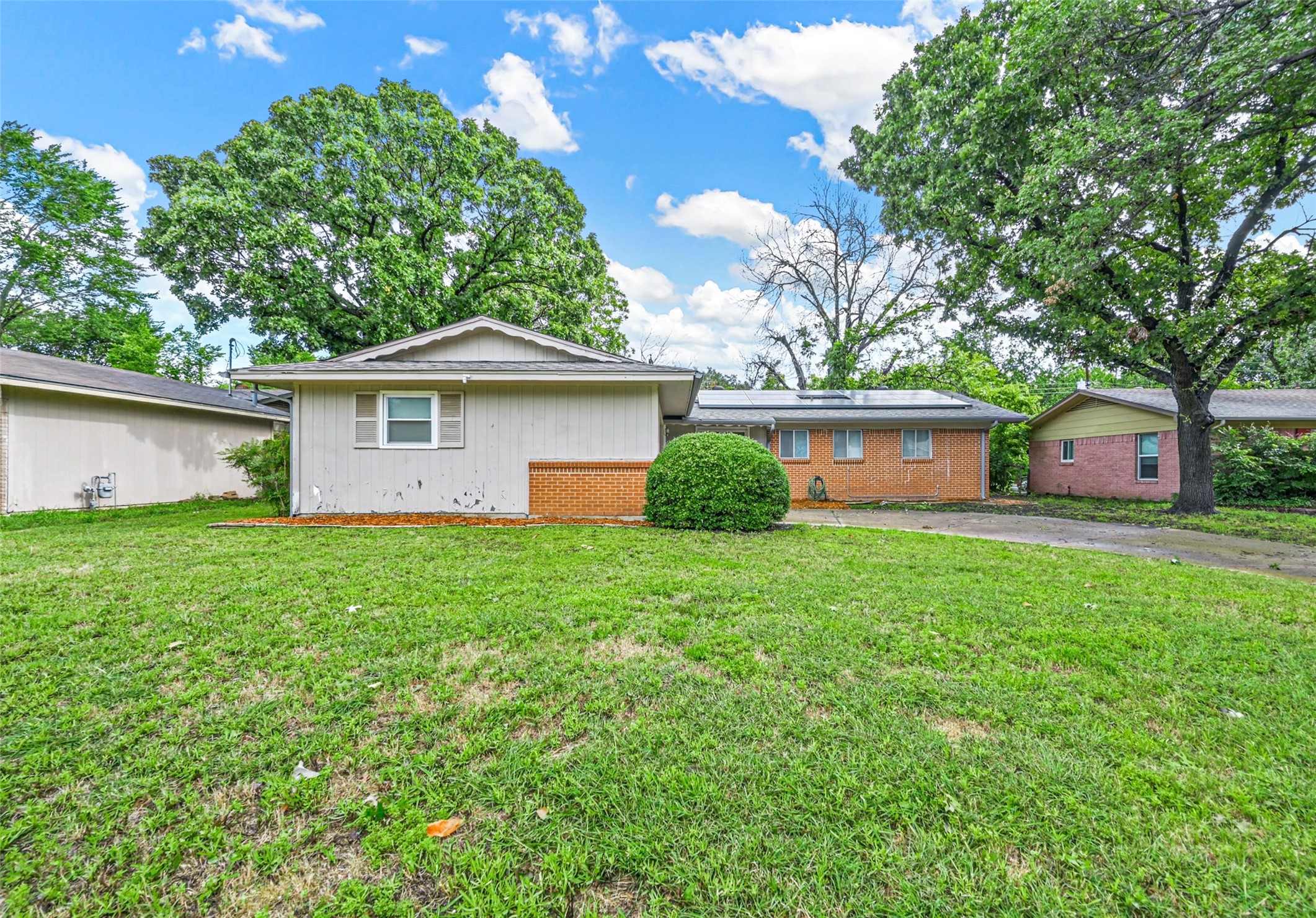 4716 South Drive W Fort Worth TX 76132