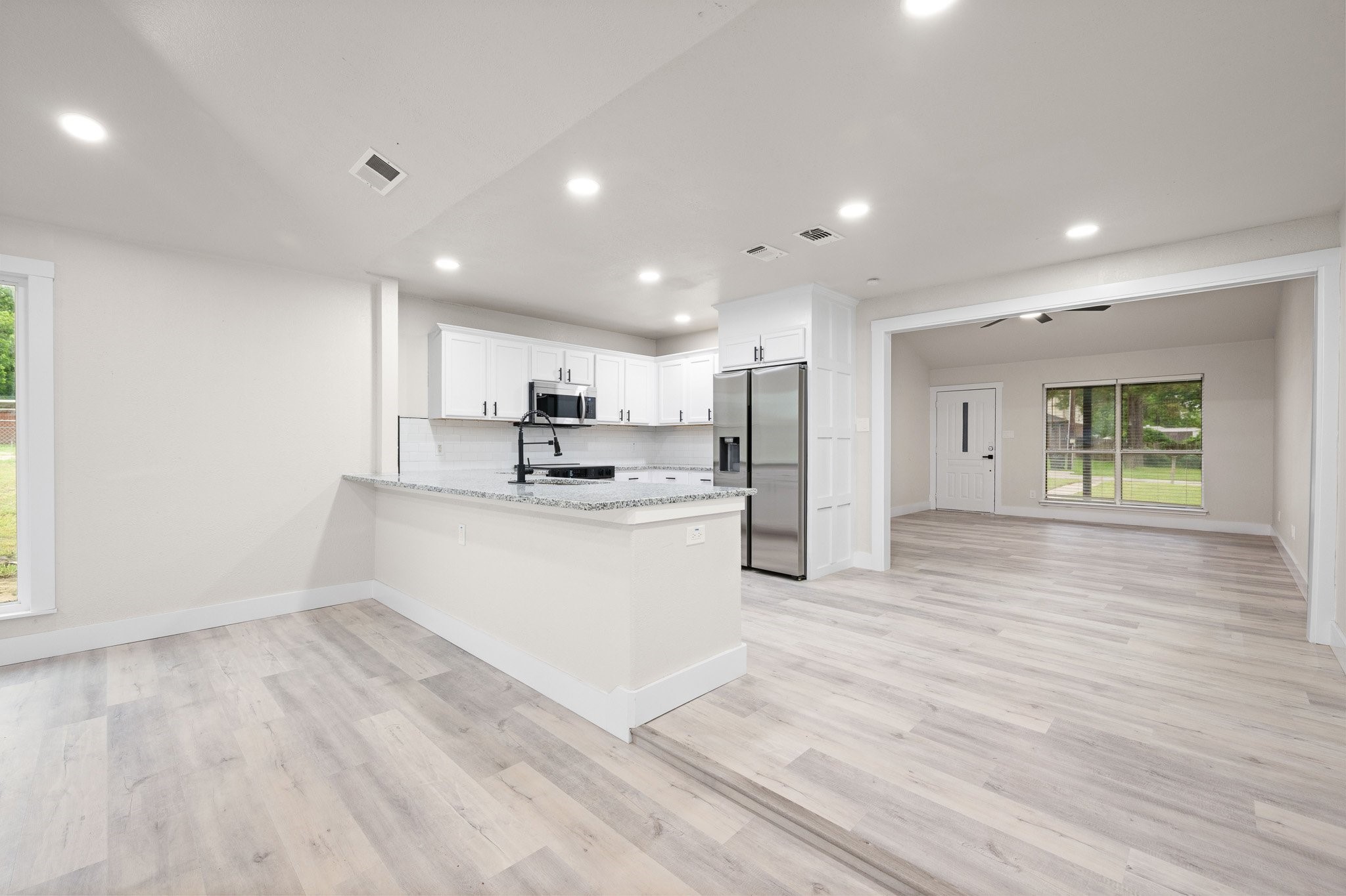 221 Lipscomb Street Cleburne TX 76031