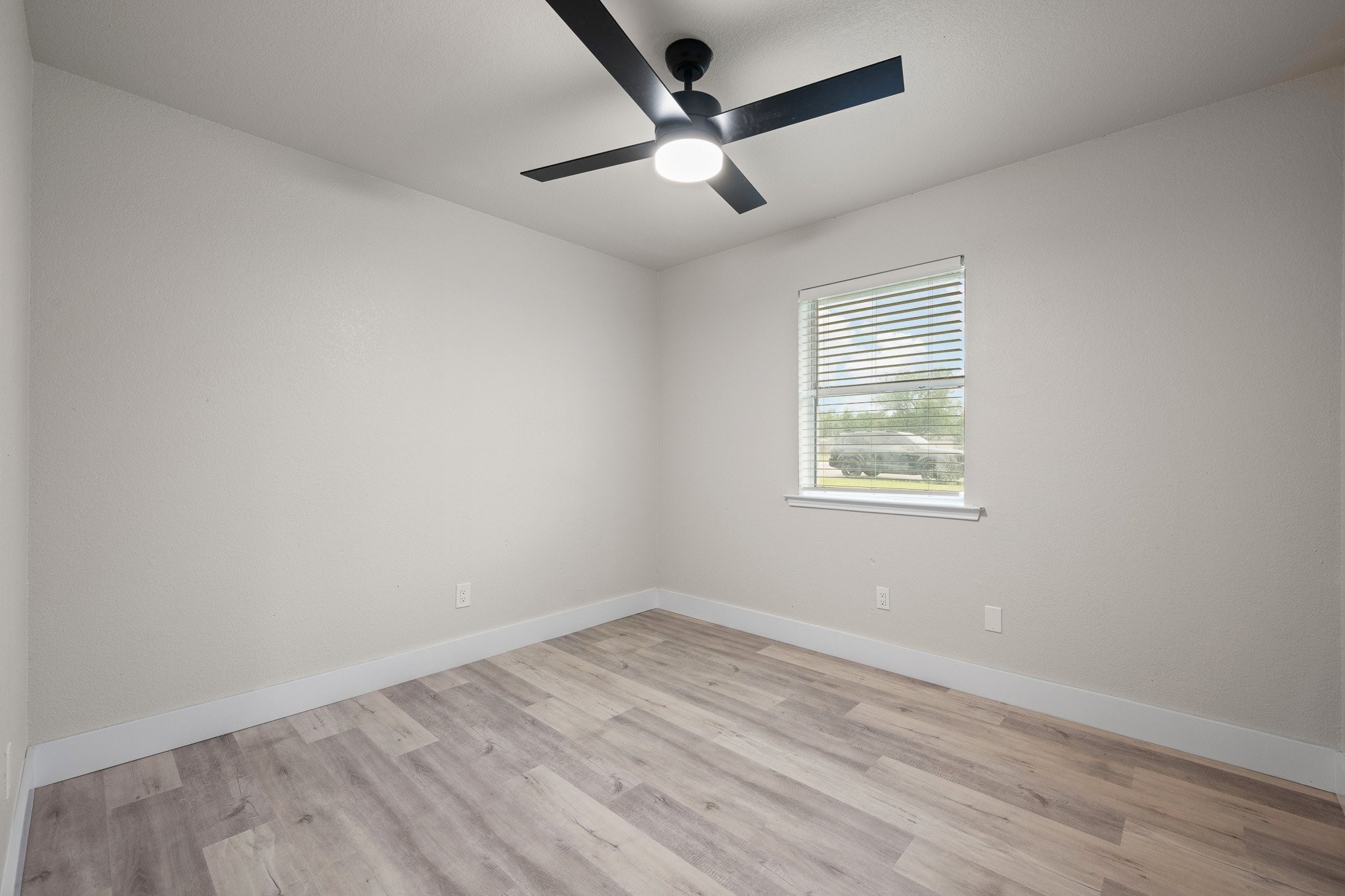 221 Lipscomb Street Cleburne TX 76031