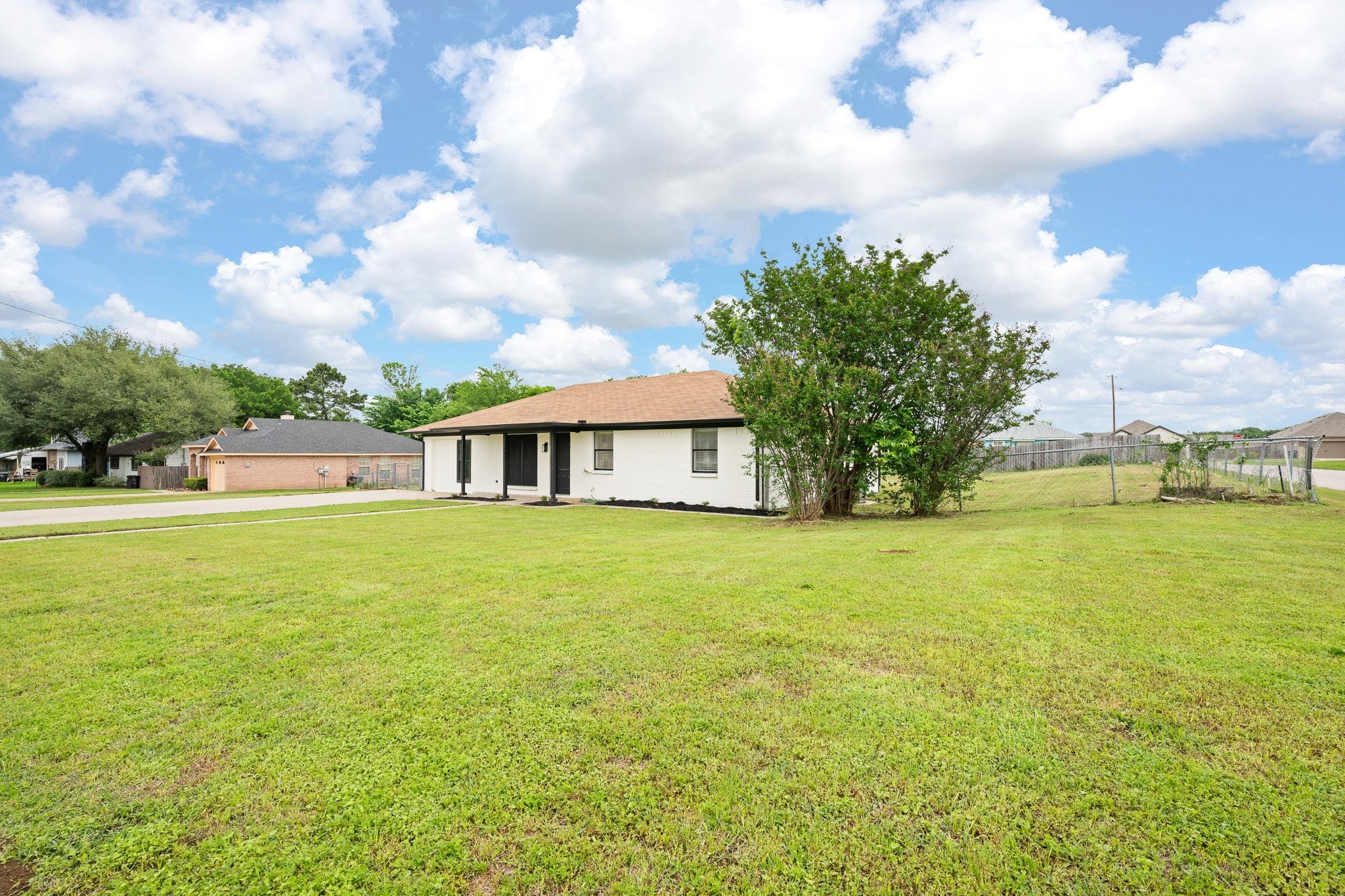 221 Lipscomb Street Cleburne TX 76031