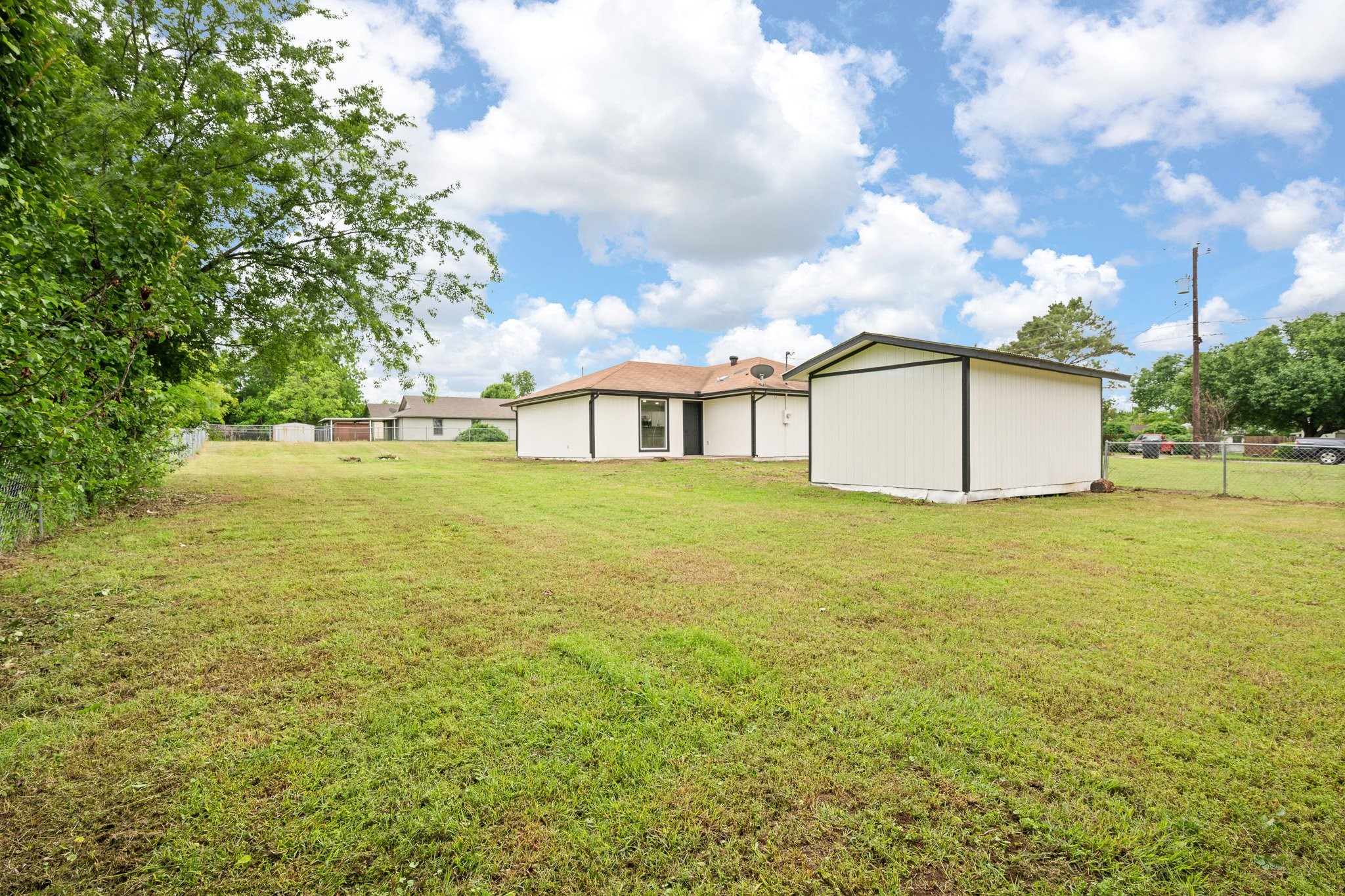 221 Lipscomb Street Cleburne TX 76031