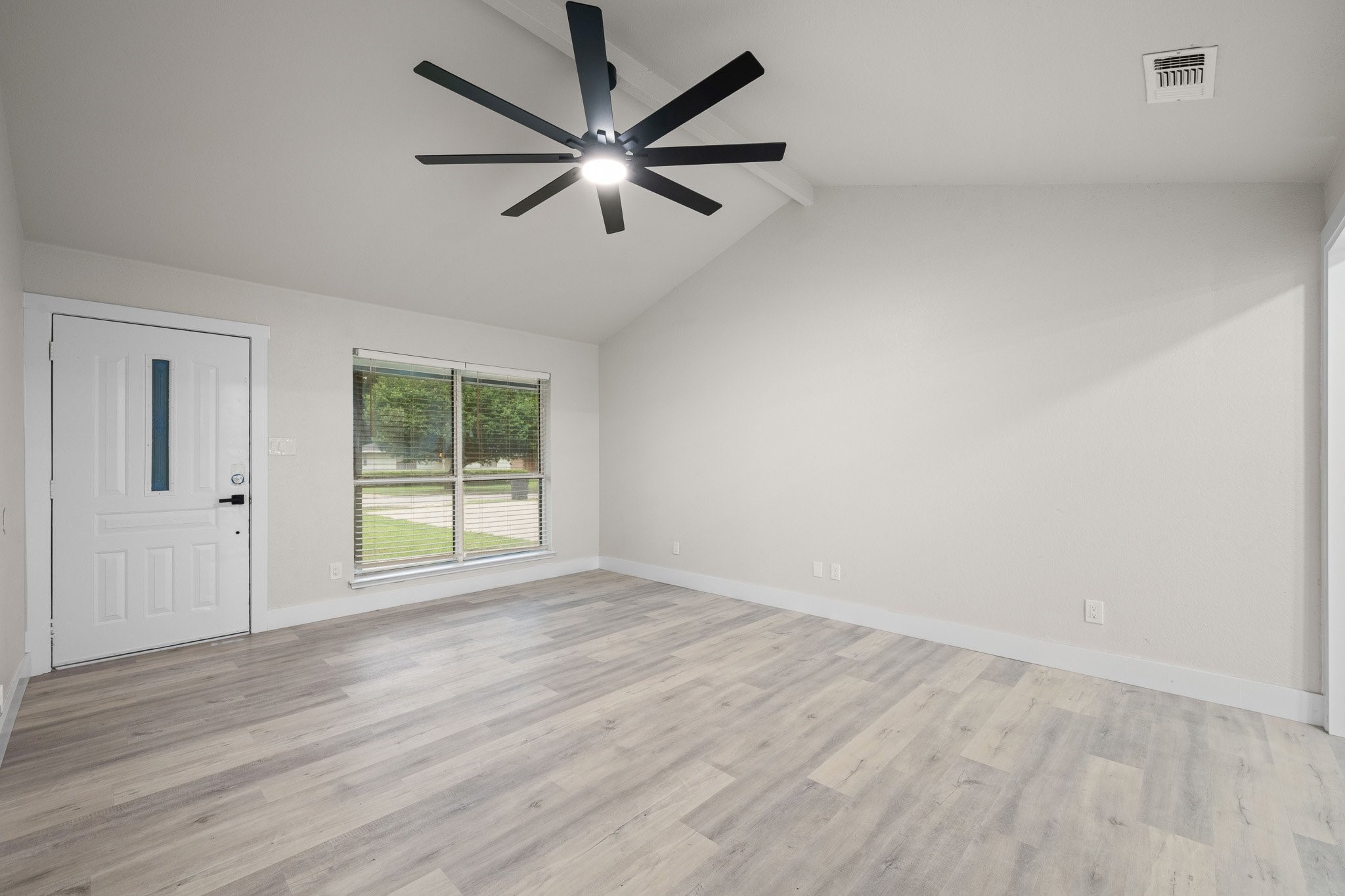 221 Lipscomb Street Cleburne TX 76031