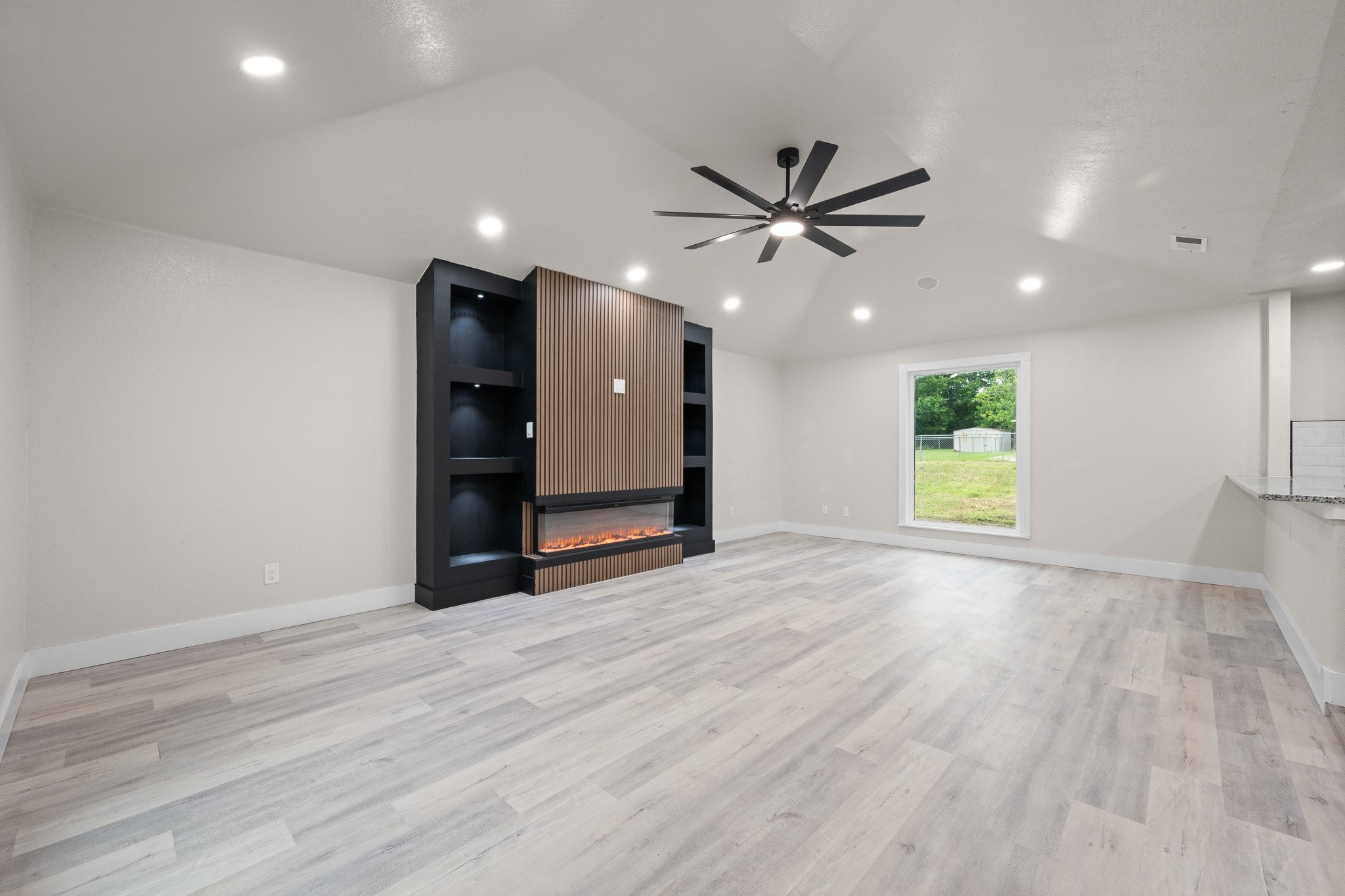 221 Lipscomb Street Cleburne TX 76031
