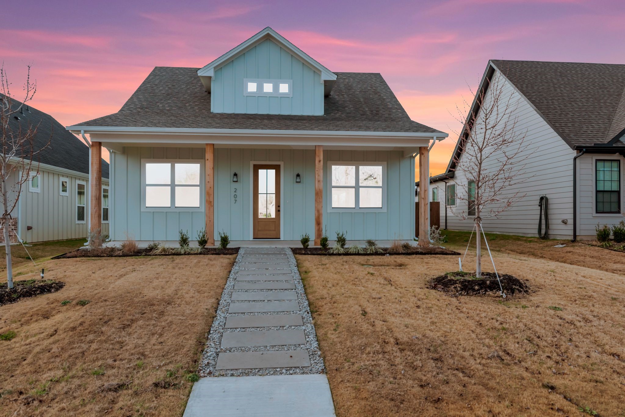 207 W 7th Street Justin TX 76247