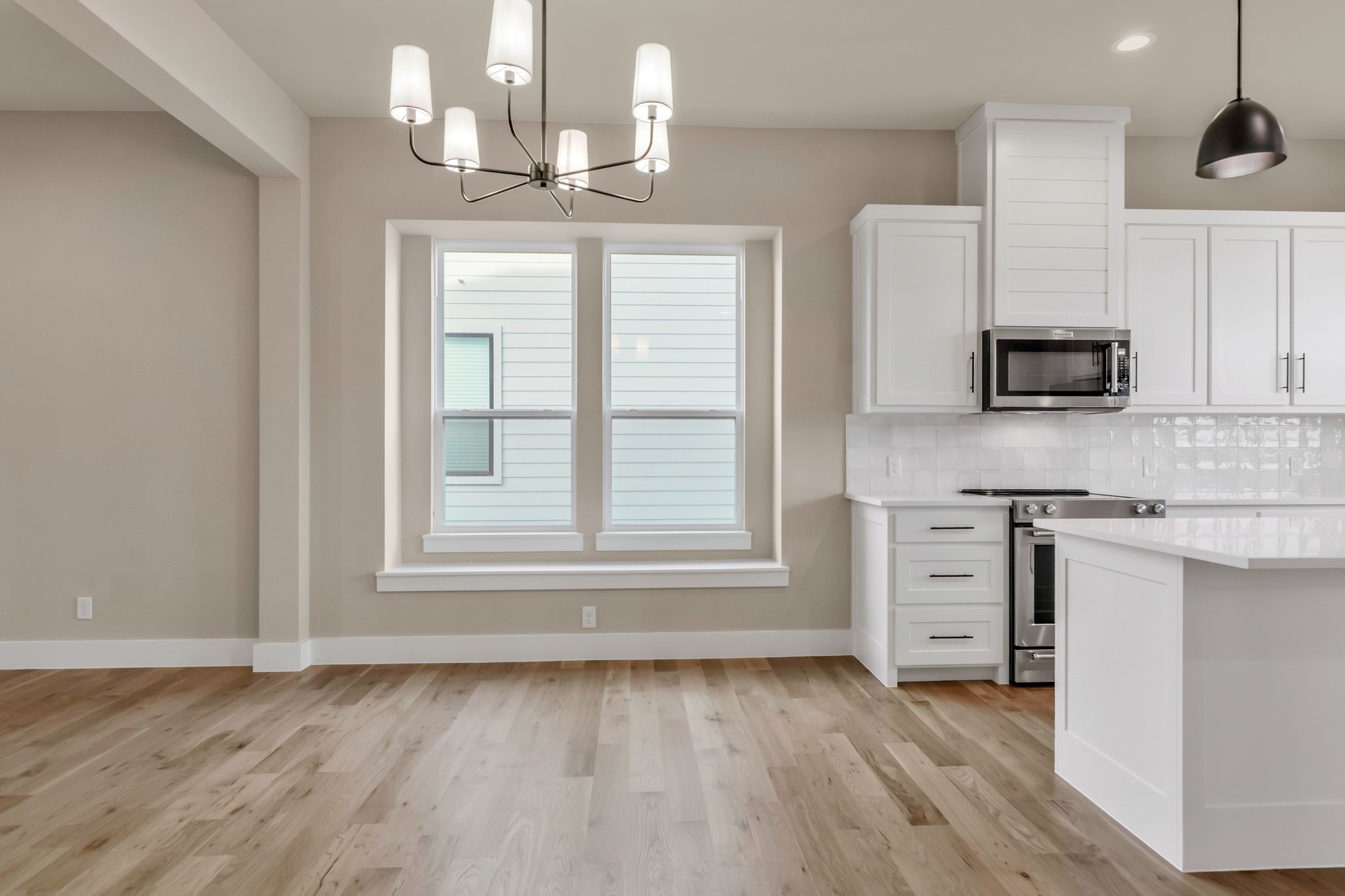 207 W 7th Street Justin TX 76247