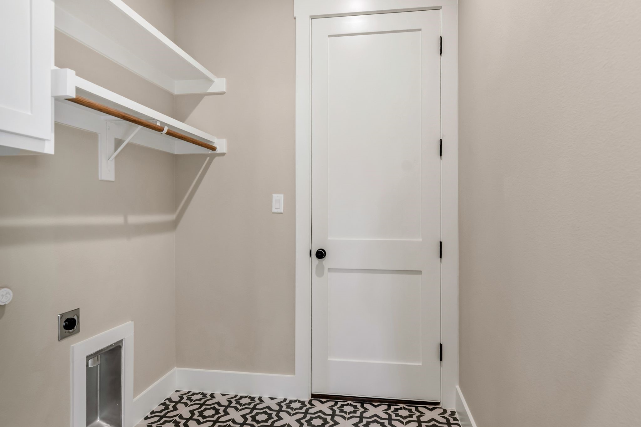 207 W 7th Street Justin TX 76247