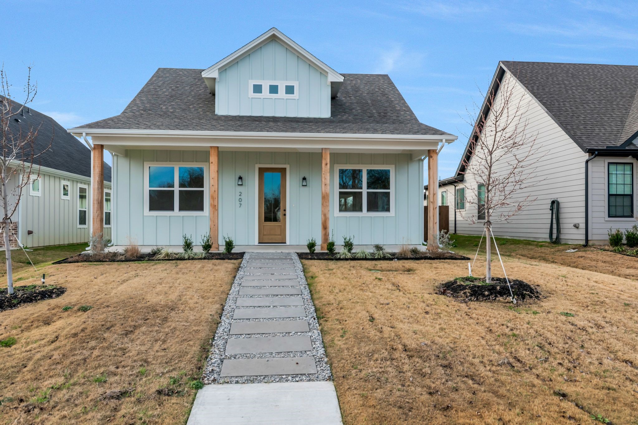 207 W 7th Street Justin TX 76247