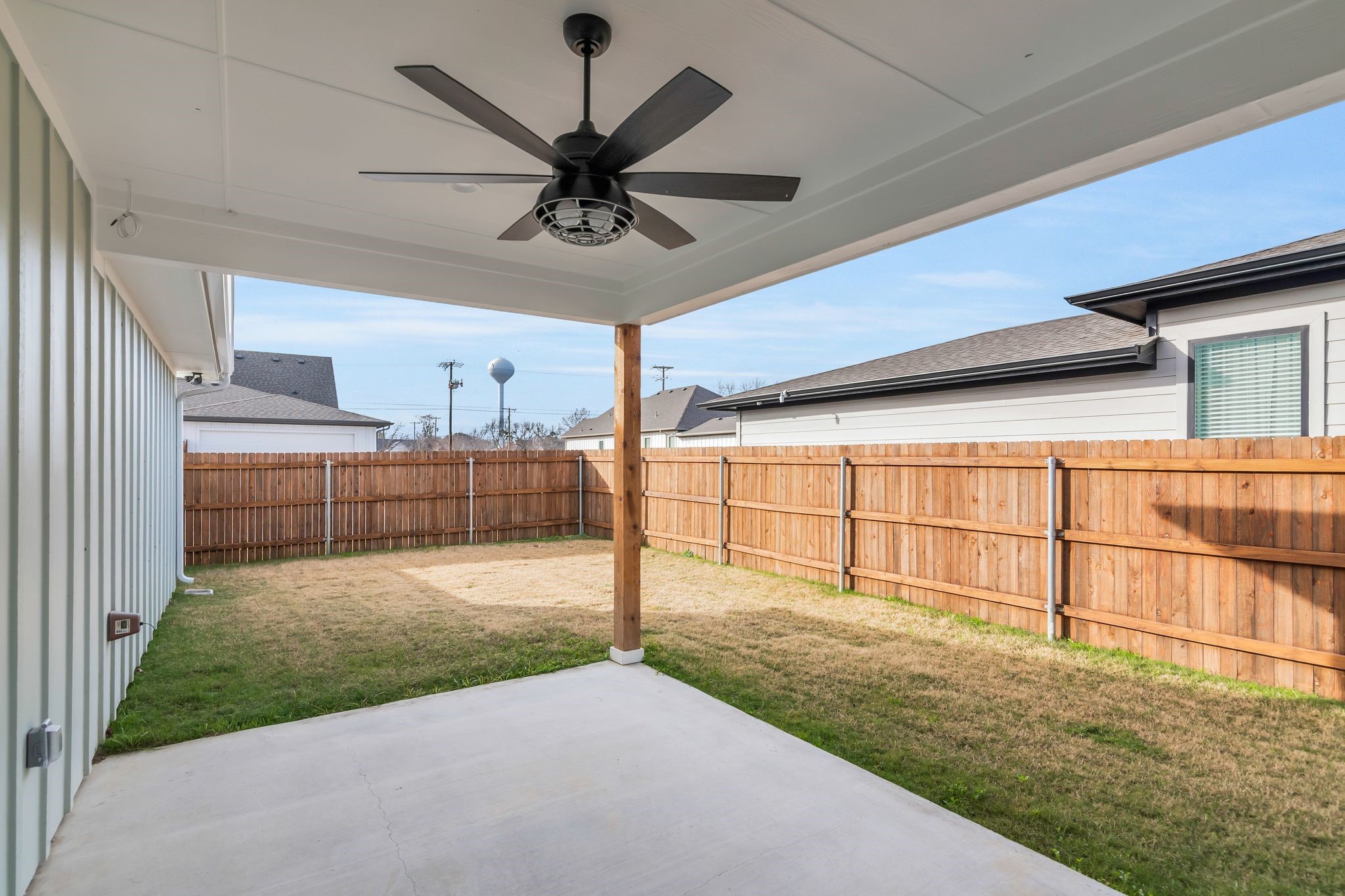 207 W 7th Street Justin TX 76247