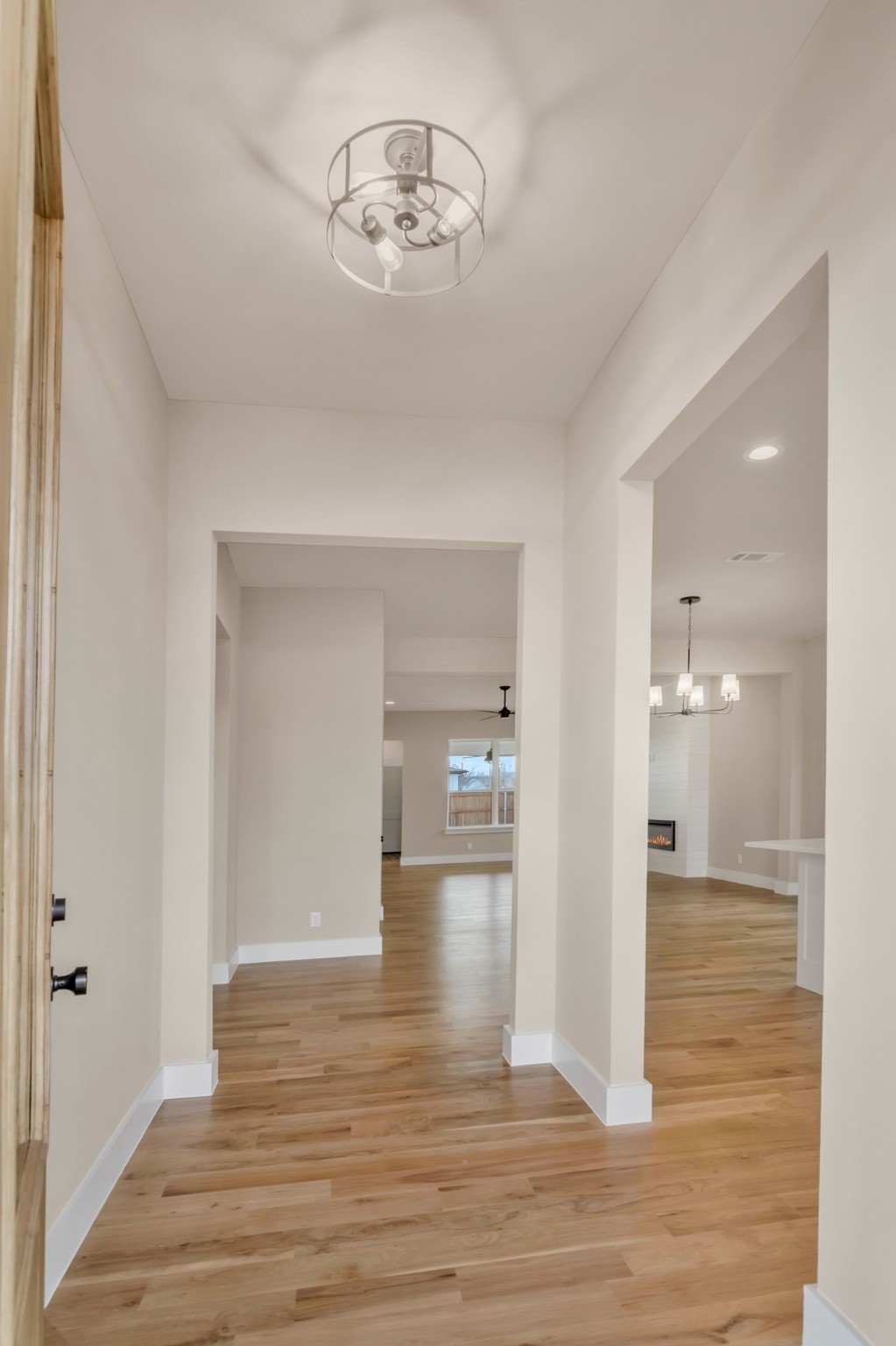 207 W 7th Street Justin TX 76247